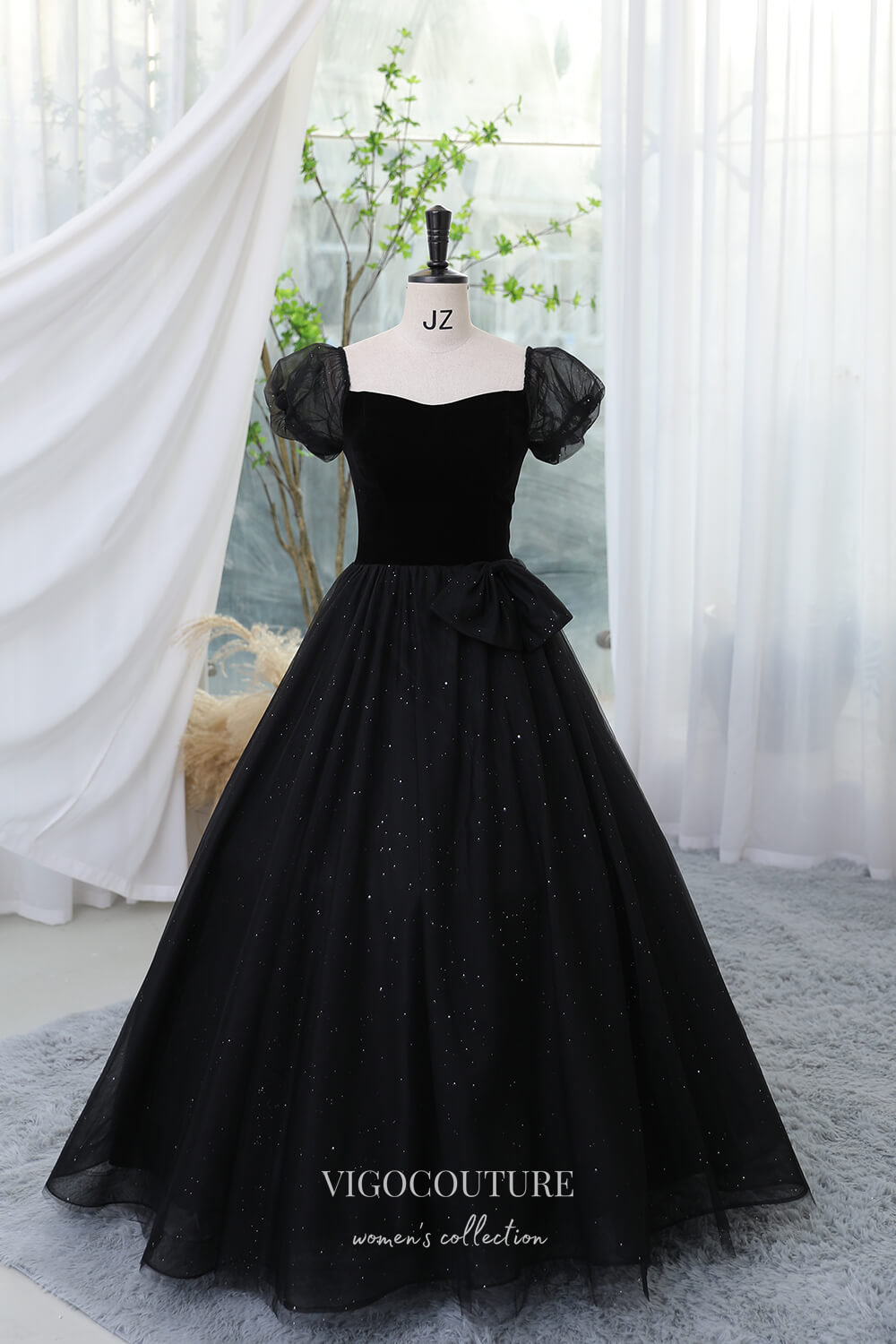 Black Sparkly Prom Dress with Puffed Sleeve 22290 – vigocouture