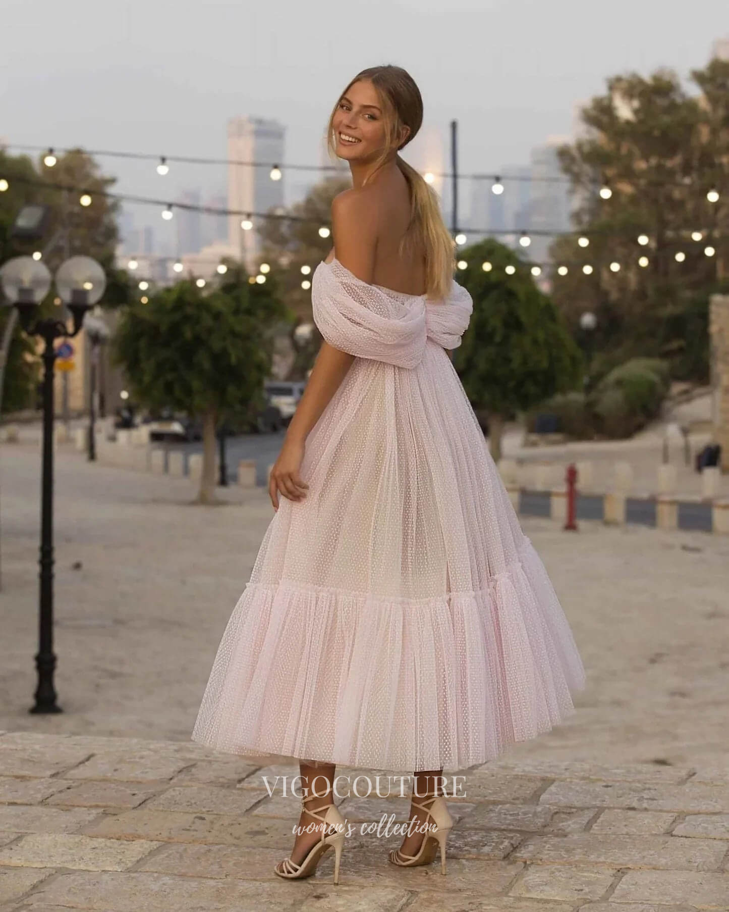 Short Prom Dresses 2025 Blush Off the Shoulder Homecoming Dresses Dotted Tulle Maxi Dress hc452-Prom Dresses-vigocouture-vigocouture