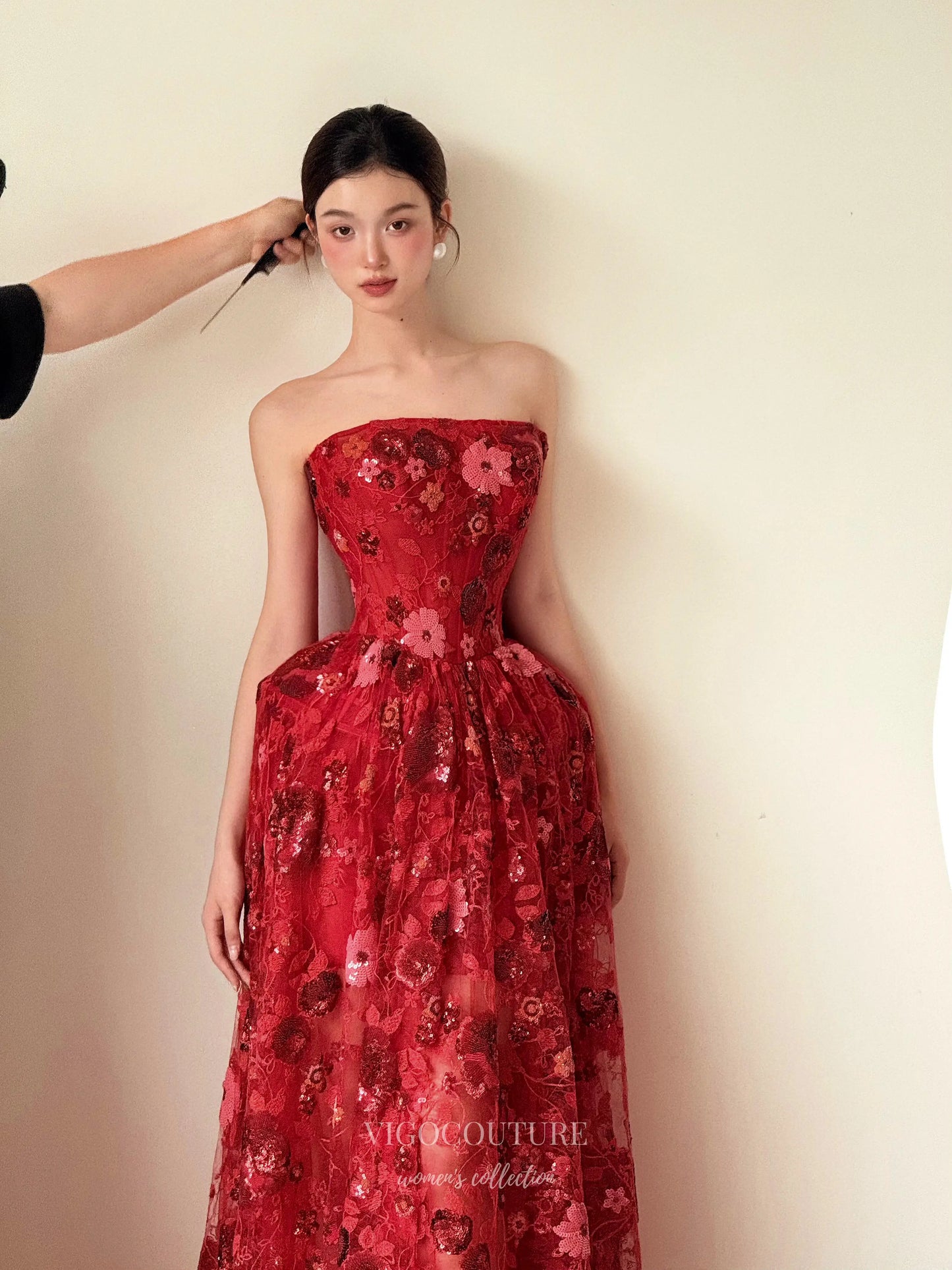 Prom Dresses 2025 to impress Strapless Red Floral Sequin Ball Gown with Embroidered Tulle Skirt – F006-vigocouture-vigocouture