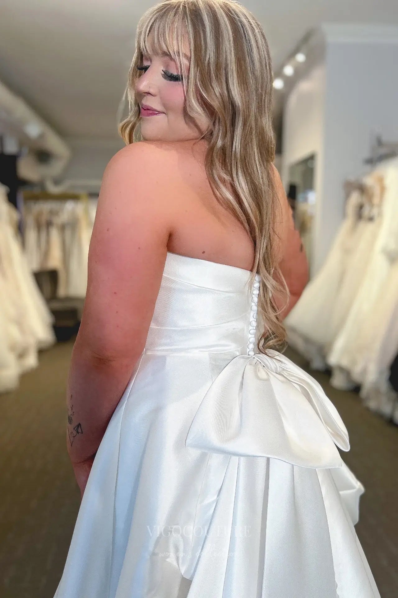 Wedding Dresses 2025 to impress Elegant Ivory Satin Strapless Wedding Dress with Draped Neckline, Pockets & Back Bow – VW2592-vigocouture-vigocouture