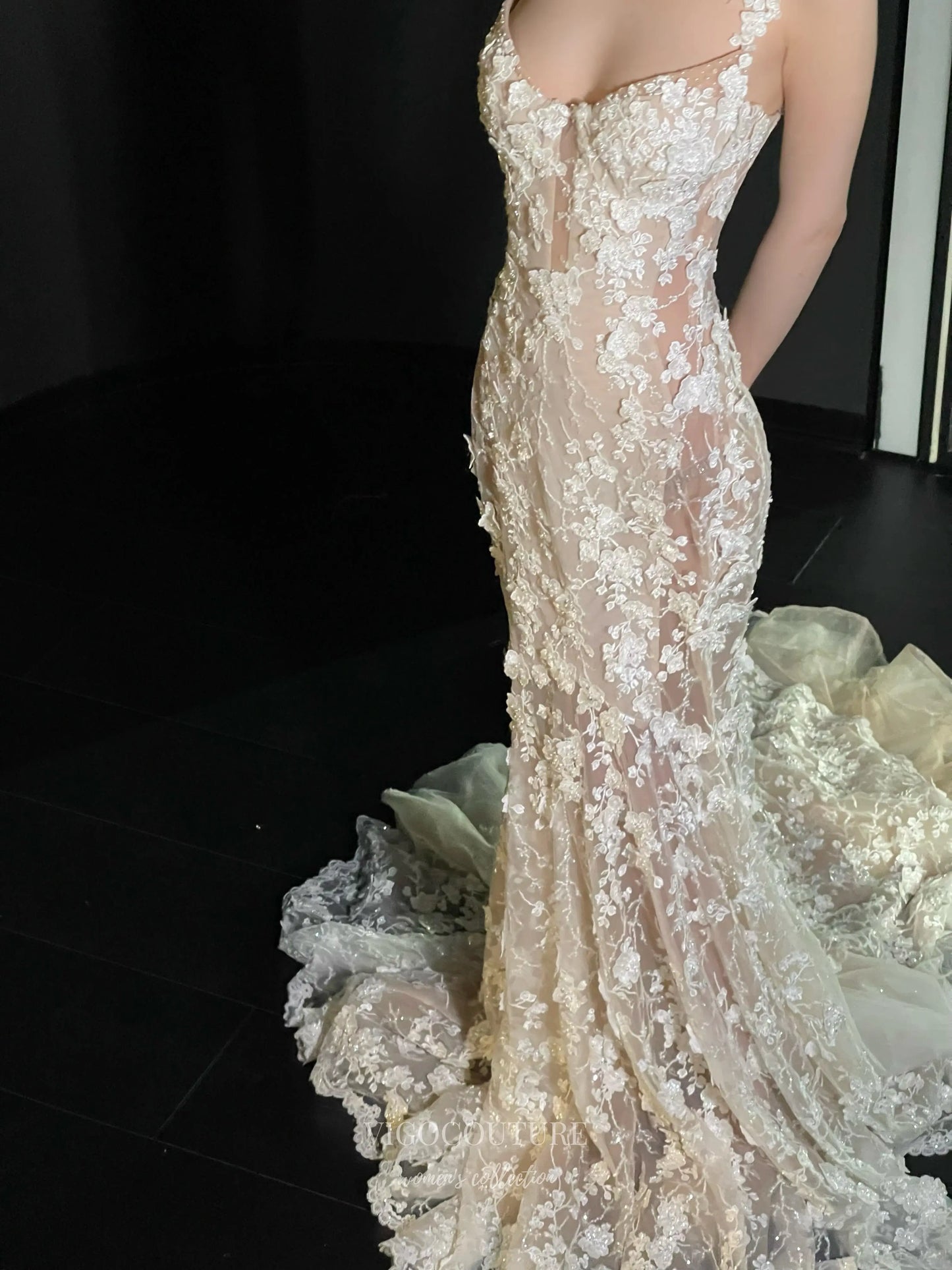 Wedding Dresses 2025 to impress Ivory 3D Floral Lace Wedding Dress with Scoop Corset Bodice and Sheer Mermaid Skirt – RD033-vigocouture-vigocouture