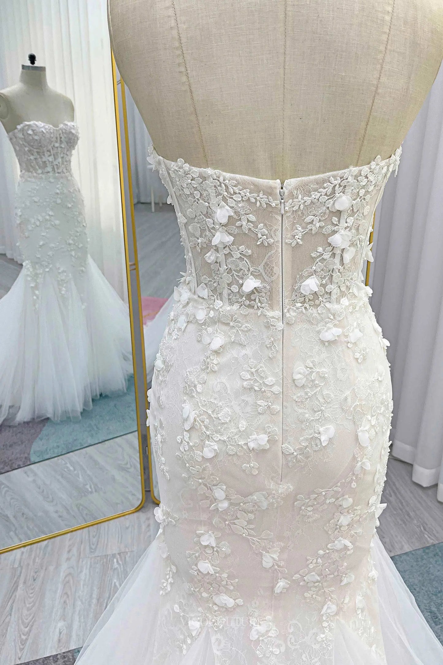 Wedding Dresses 2025 to impress Ivory Lace Mermaid Wedding Dress with Chapel Train & Sheer Boned Bodice - MQ036-vigocouture-vigocouture