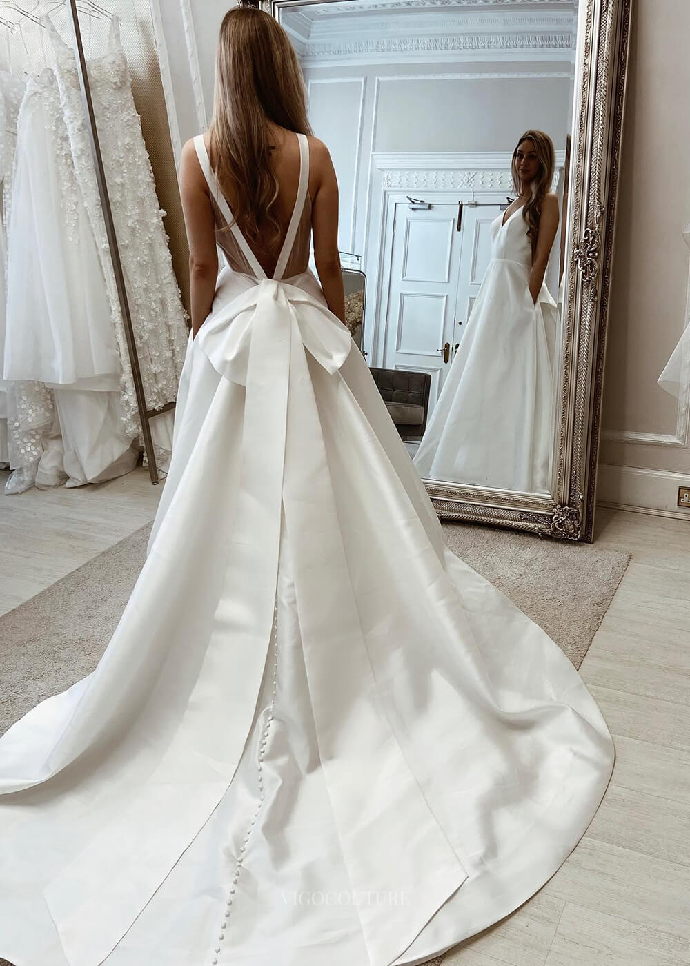 Ivory V-Neck Satin Spaghetti Strap Wedding Dress with Pockets Bow-Tie Outdoor Bridal Gown W0146 Custom Colors / 24W Ivory V-Neck Satin Spaghetti Strap Wedding Dress with Pockets Bow-Tie Outdoor Bridal Gown W0146 Custom Colors / 24W