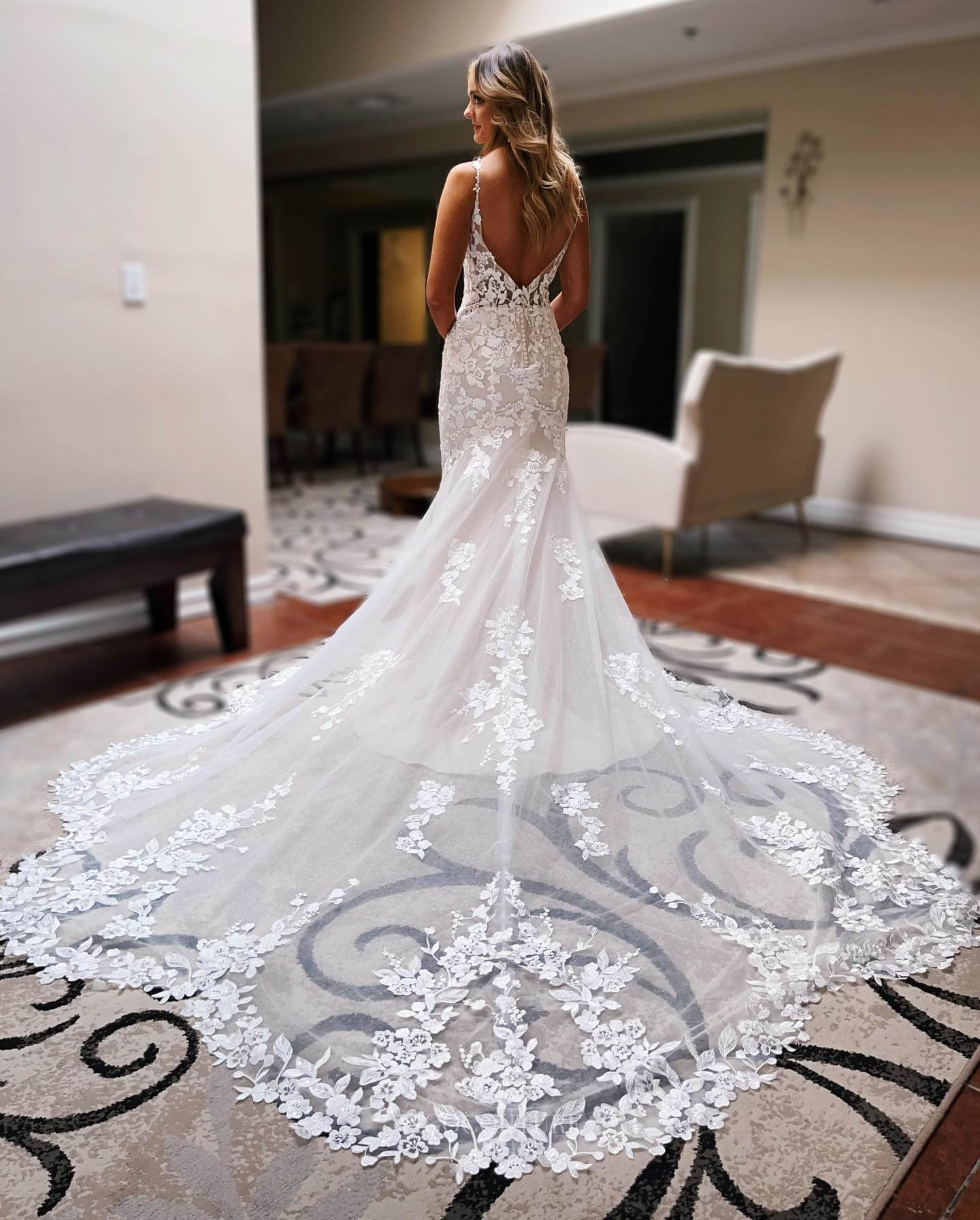 Rustic Lace Applique Mermaid Wedding Dress Spaghetti Strap Chapel Train Bridal Gown W0141 Custom Colors / 20W Rustic Lace Applique Mermaid Wedding Dress Spaghetti Strap Chapel Train Bridal Gown W0141 Custom Colors / 20W