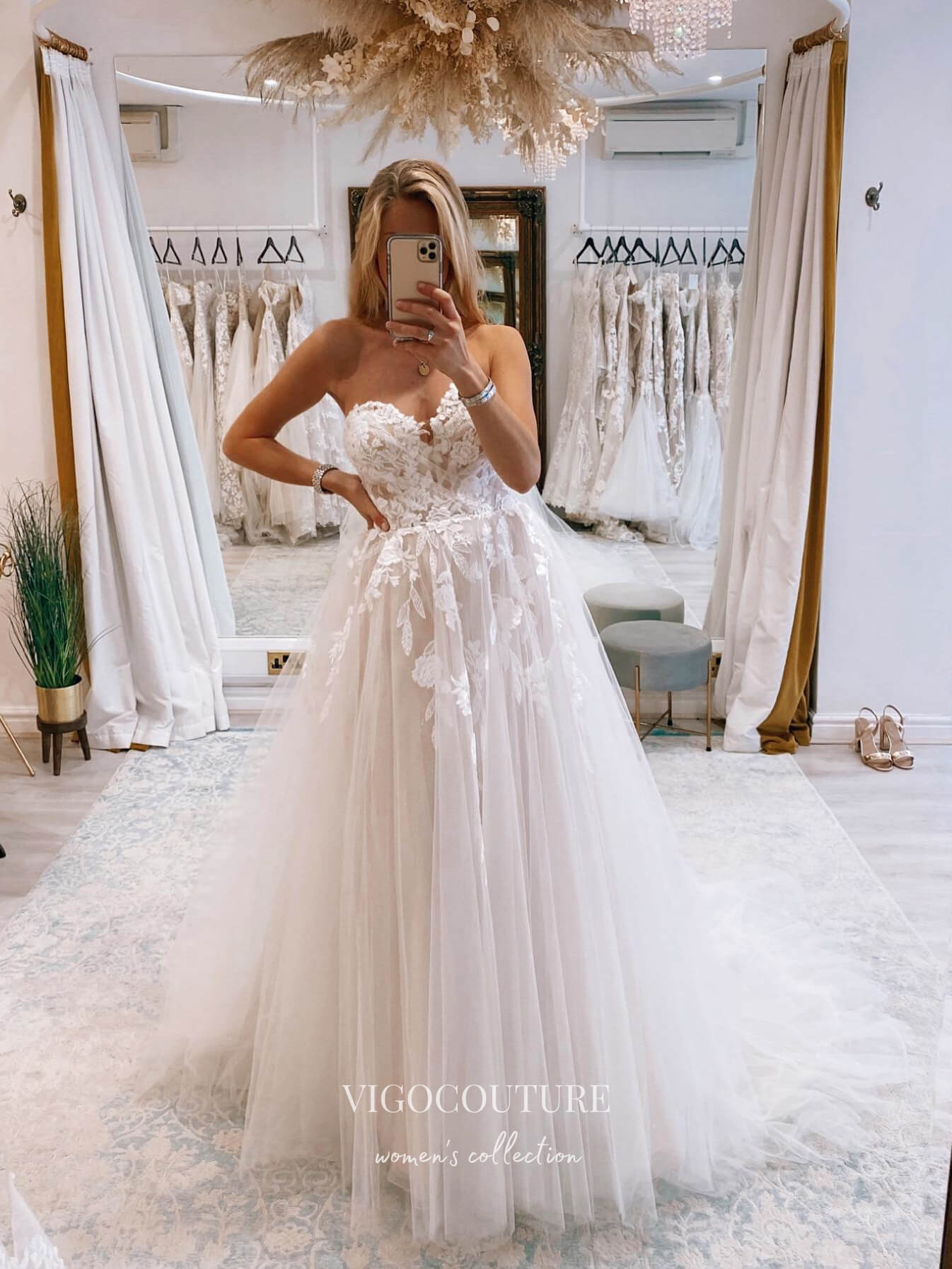 Strapless Lace Applique Wedding Dresses A-Line Bridal Dresses W0072 As Pictured / Custom Size Strapless Lace Applique Wedding Dresses A-Line Bridal Dresses W0072 As Pictured / Custom Size