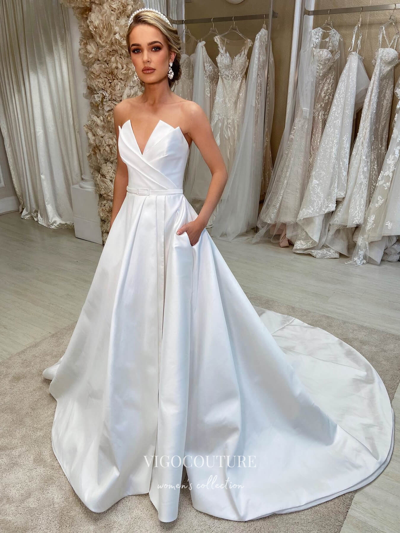 Strapless Satin Wedding Dresses A-Line Bridal Dresses W0028 As Pictured / 26W Strapless Satin Wedding Dresses A-Line Bridal Dresses W0028 As Pictured / 26W