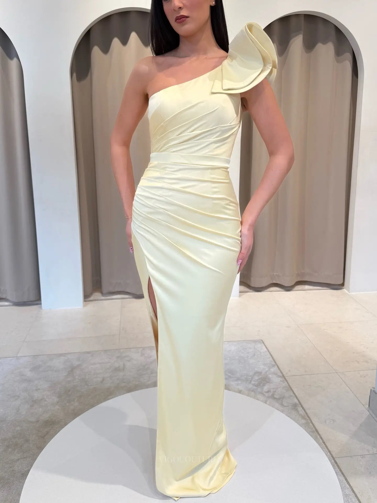 Dramatic One-Shoulder Satin Column Prom Dress with Sculptural Ruffle and High Slit - P26046