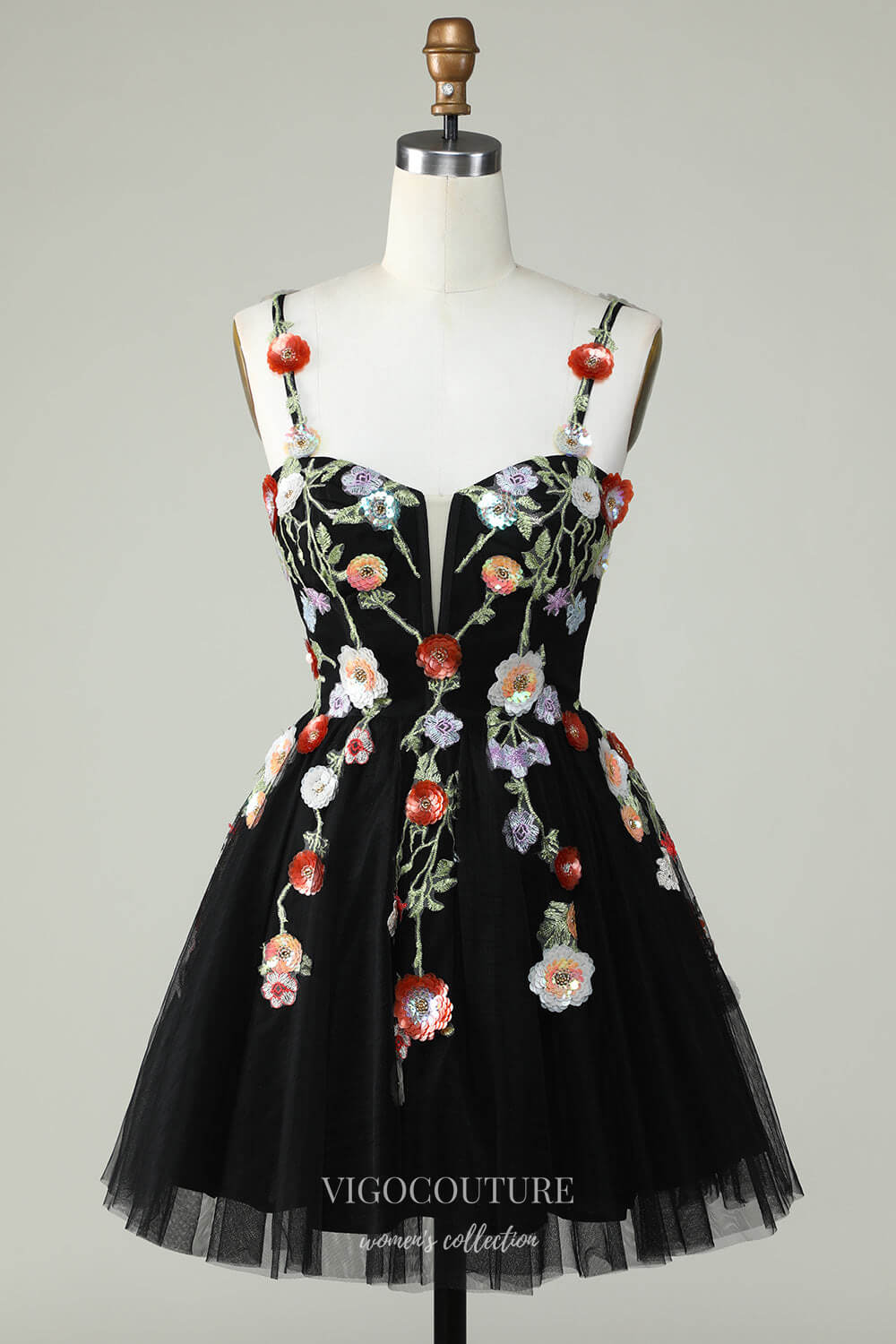Black 3D Flower Lace Applique Homecoming Dresses Spaghetti Strap Back vigocouture Black 3D Flower Lace Applique Homecoming Dresses Spaghetti Strap Back vigocouture