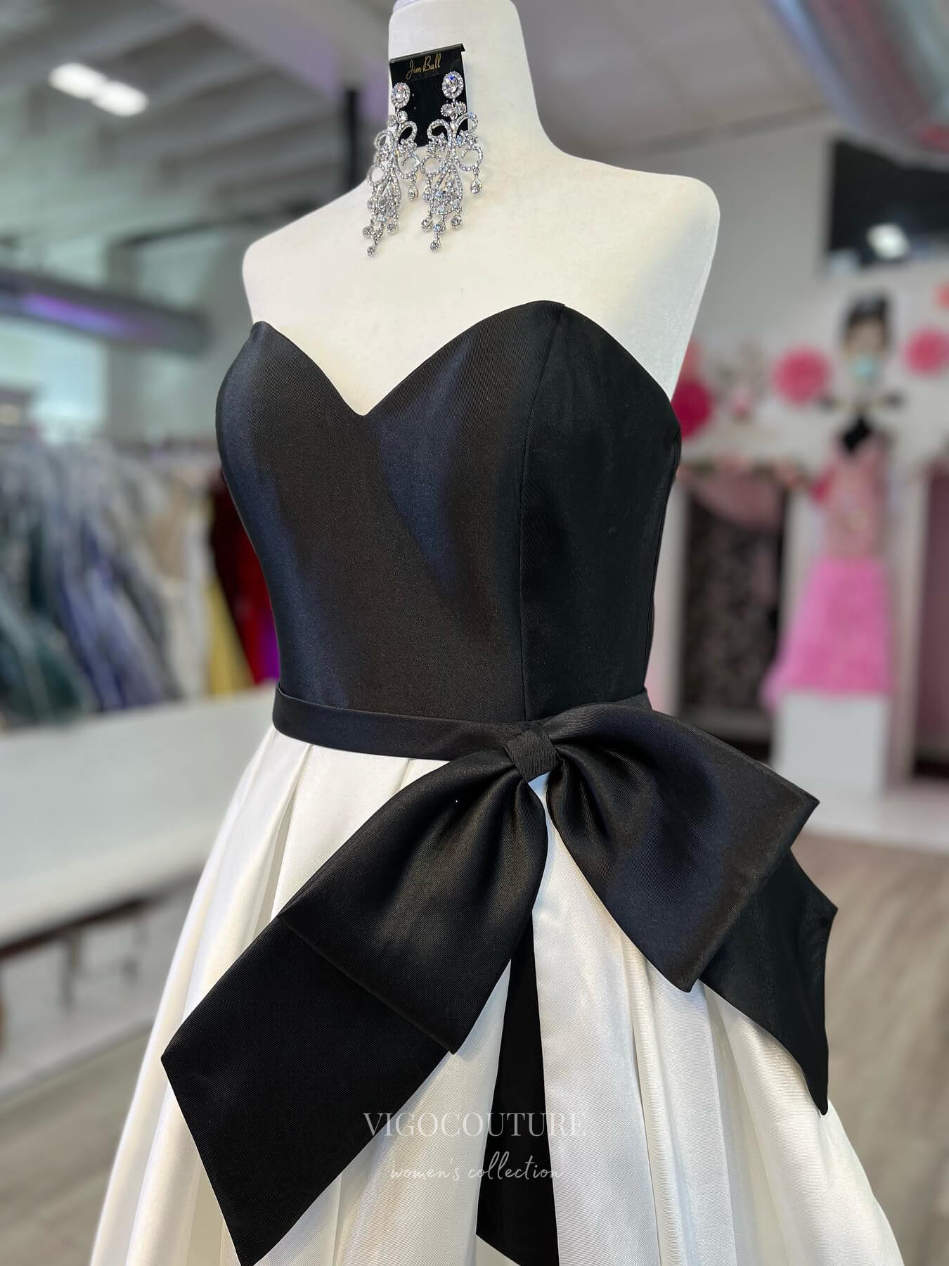 Prom Dress 2025 Black and White Satin Bow Prom Dresses 2024 with Slit Strapless Formal Gown 24244-unique elegant Prom Dresses-Black-Custom Size-vigocouture