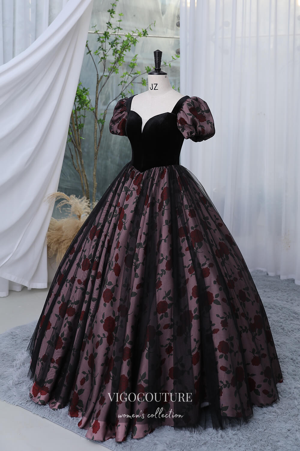 Prom Dress 2025 Black Floral Prom Dress with Puffed Sleeve and Velvet Bodice 22291-unique elegant Prom Dresses-Black-Custom Size-vigocouture