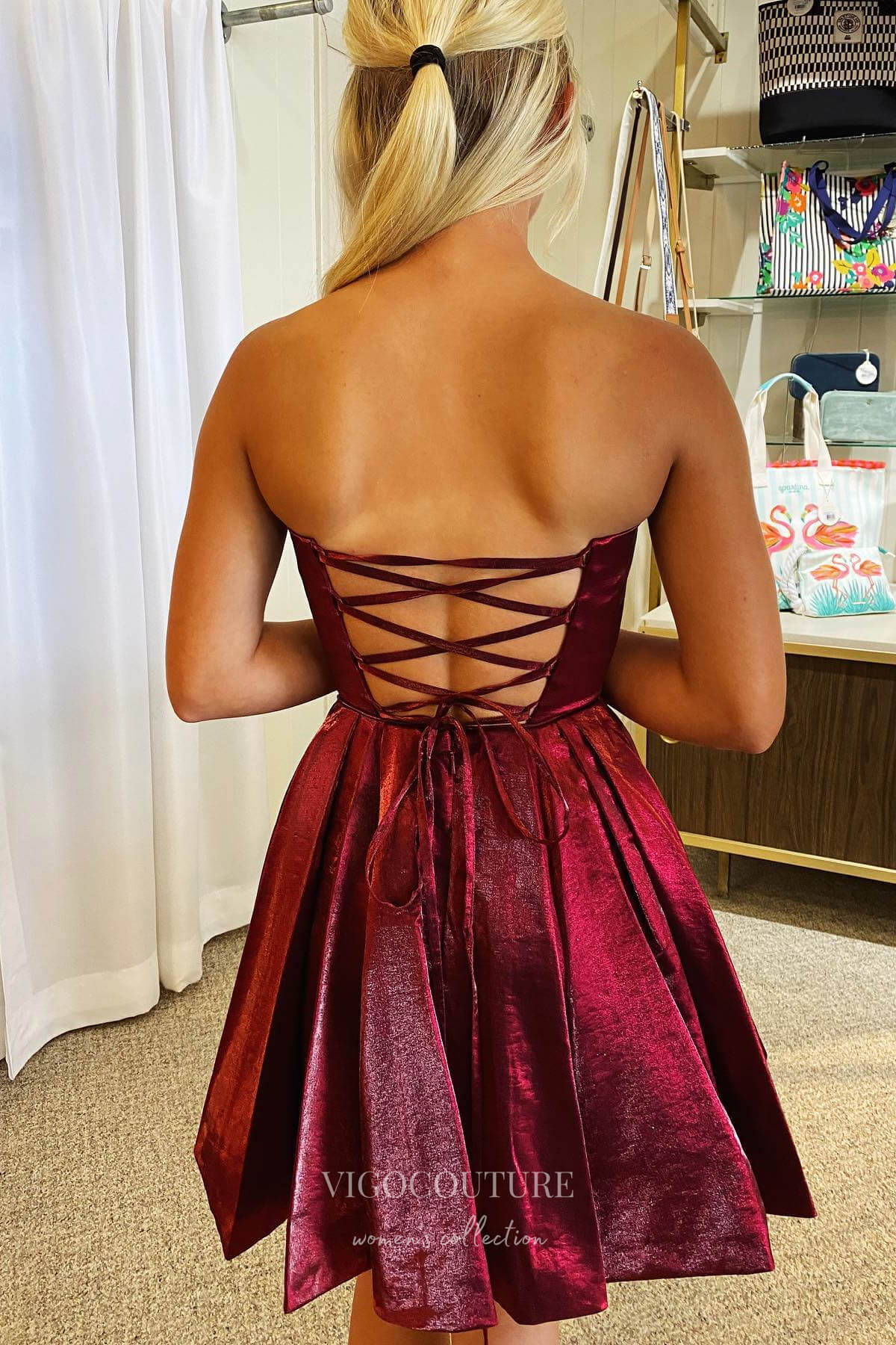 Short Prom Dresses 2025 Burgundy Beauty: Shimmering Satin Strapless Homecoming Dress with Convenient Pockets hc242-Prom Dresses-vigocouture-vigocouture