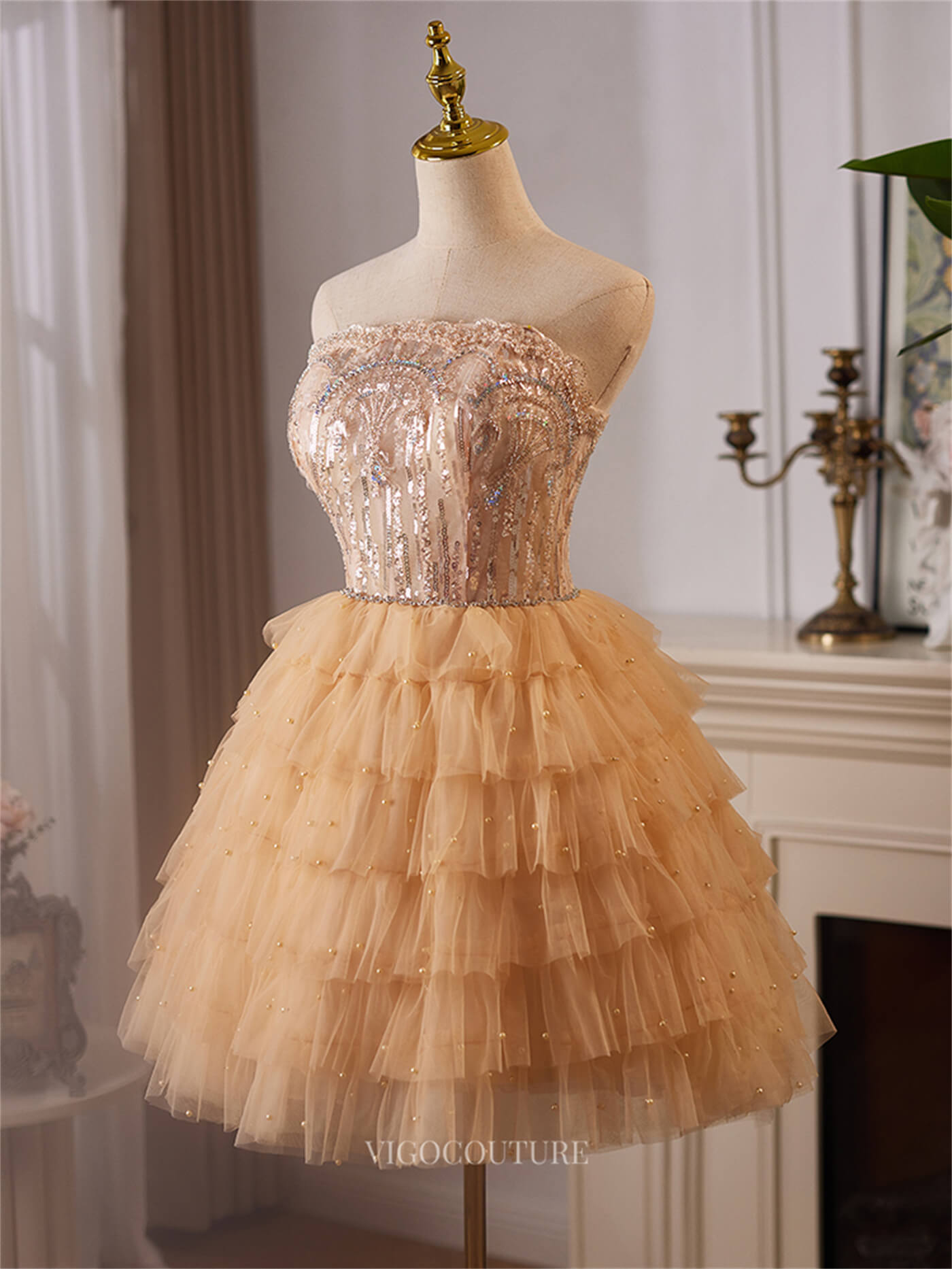 Short Prom Dresses 2025 Champagne Ruffled Strapless Homecoming Dresses Lace Short Prom Dress hc467-Prom Dresses-vigocouture-vigocouture