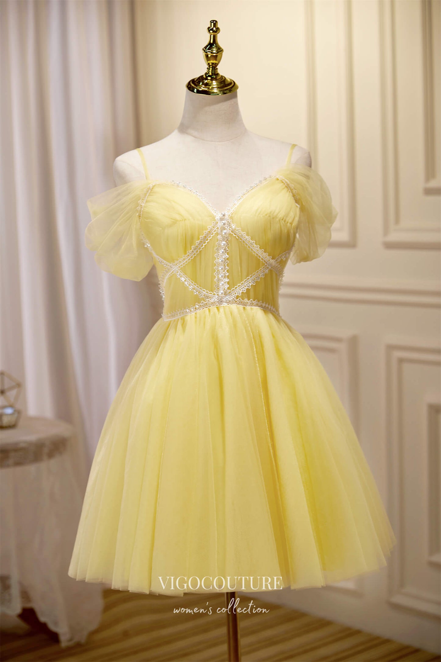 Short Prom Dresses 2025 Cute Lace Applique Hoco Dresses Spaghetti Strap Homecoming Dresses hc232-Prom Dresses-vigocouture-Yellow-US0-vigocouture