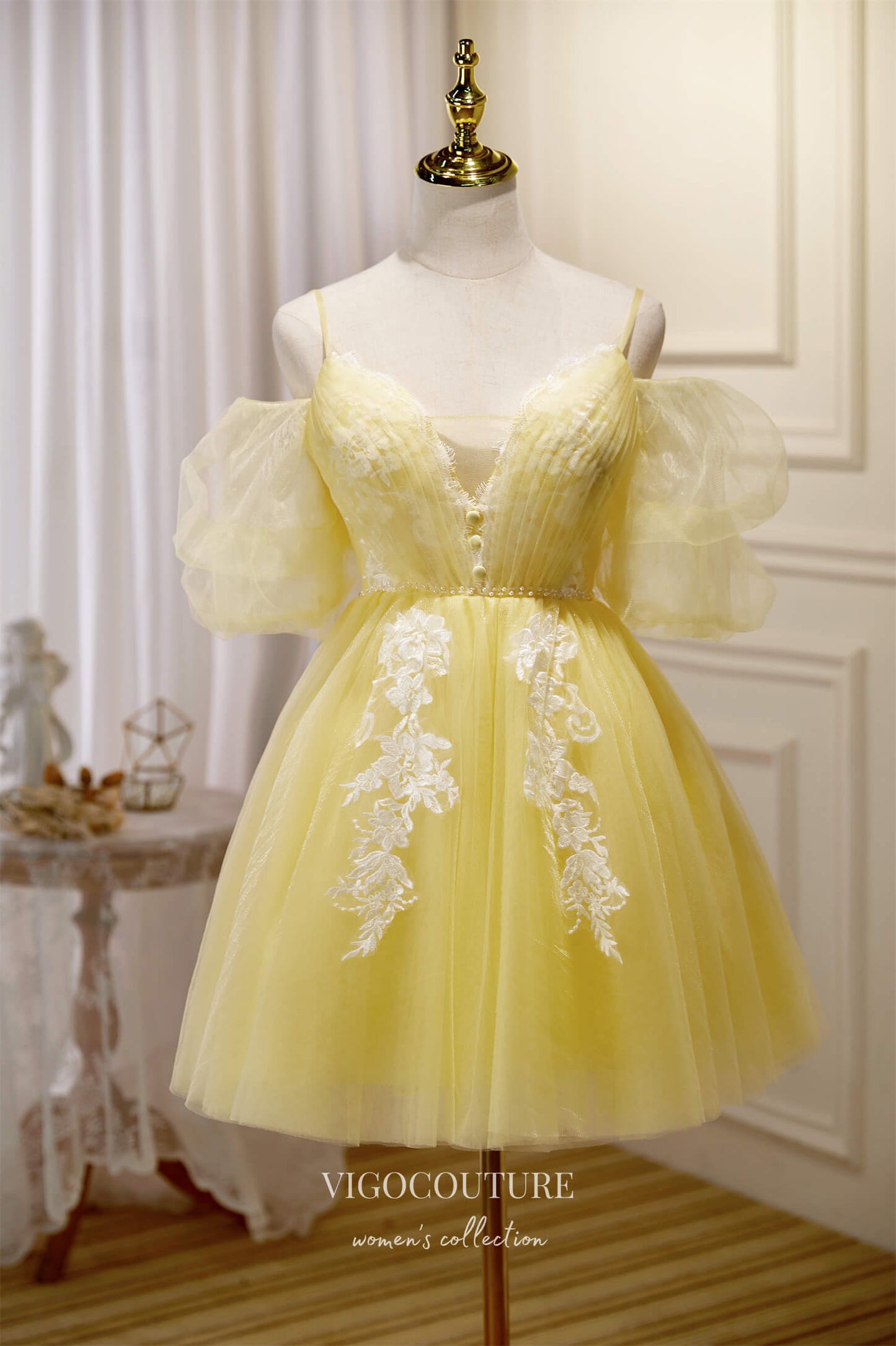 Short Prom Dresses 2025 Cute Lace Applique Hoco Dresses Spaghetti Strap Homecoming Dresses hc233-Prom Dresses-vigocouture-Yellow-US0-vigocouture