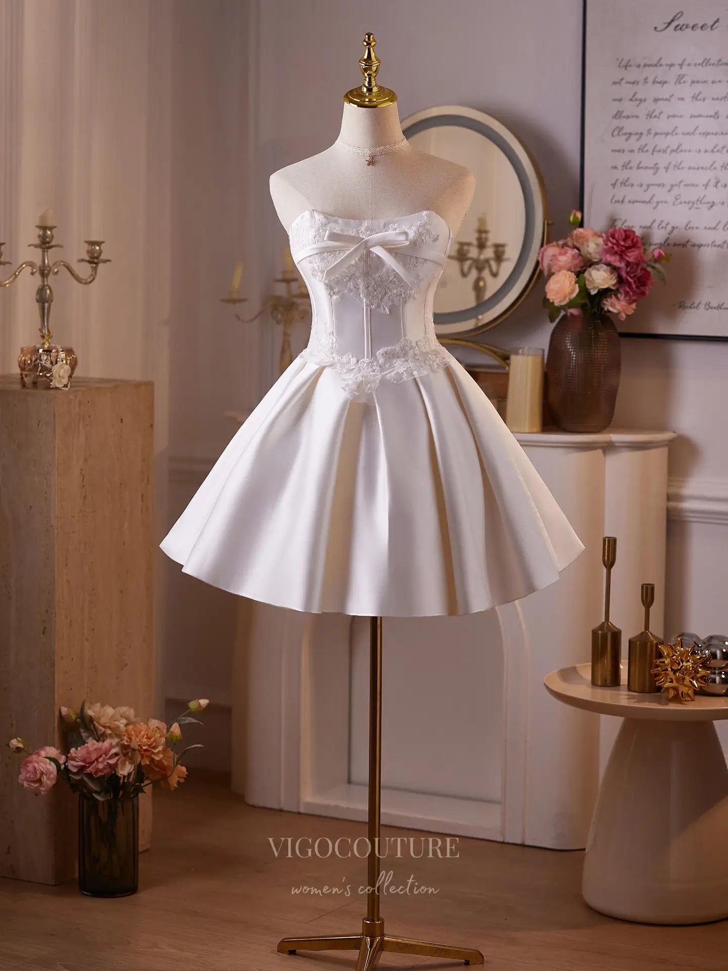 Prom Dresses 2025 to impress Elegant Ivory Satin Homecoming Dress with Lace Appliqués, Sweetheart Neckline & Satin Bow – 26007-vigocouture-vigocouture