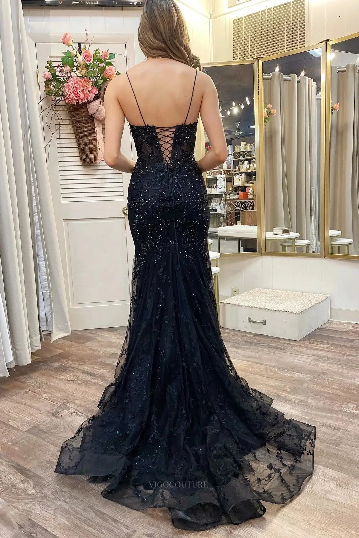 Prom Dresses 2025 to impress Elegant Lace Mermaid Prom Dresses 2025 with Spaghetti Straps & Plunging V-Neck – 25102-vigocouture-vigocouture