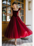 Short Prom Dresses 2025 Elegant Tea-Length Homecoming Dreww with Velvet Bodice and Dotted Tulle Bottom hc062-Prom Dresses-vigocouture-Red-US2-vigocouture