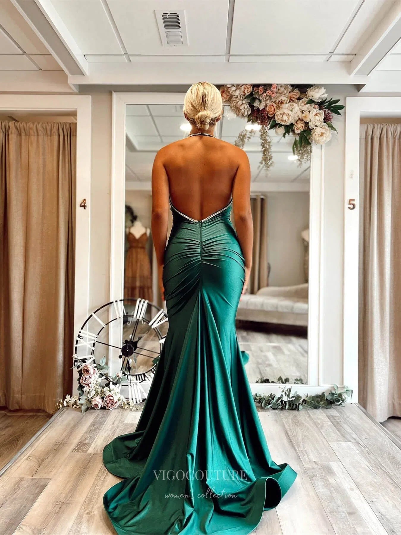 Emerald Green Mermaid Satin Cheap Prom Dresses Beaded Spaghetti Strap 24070