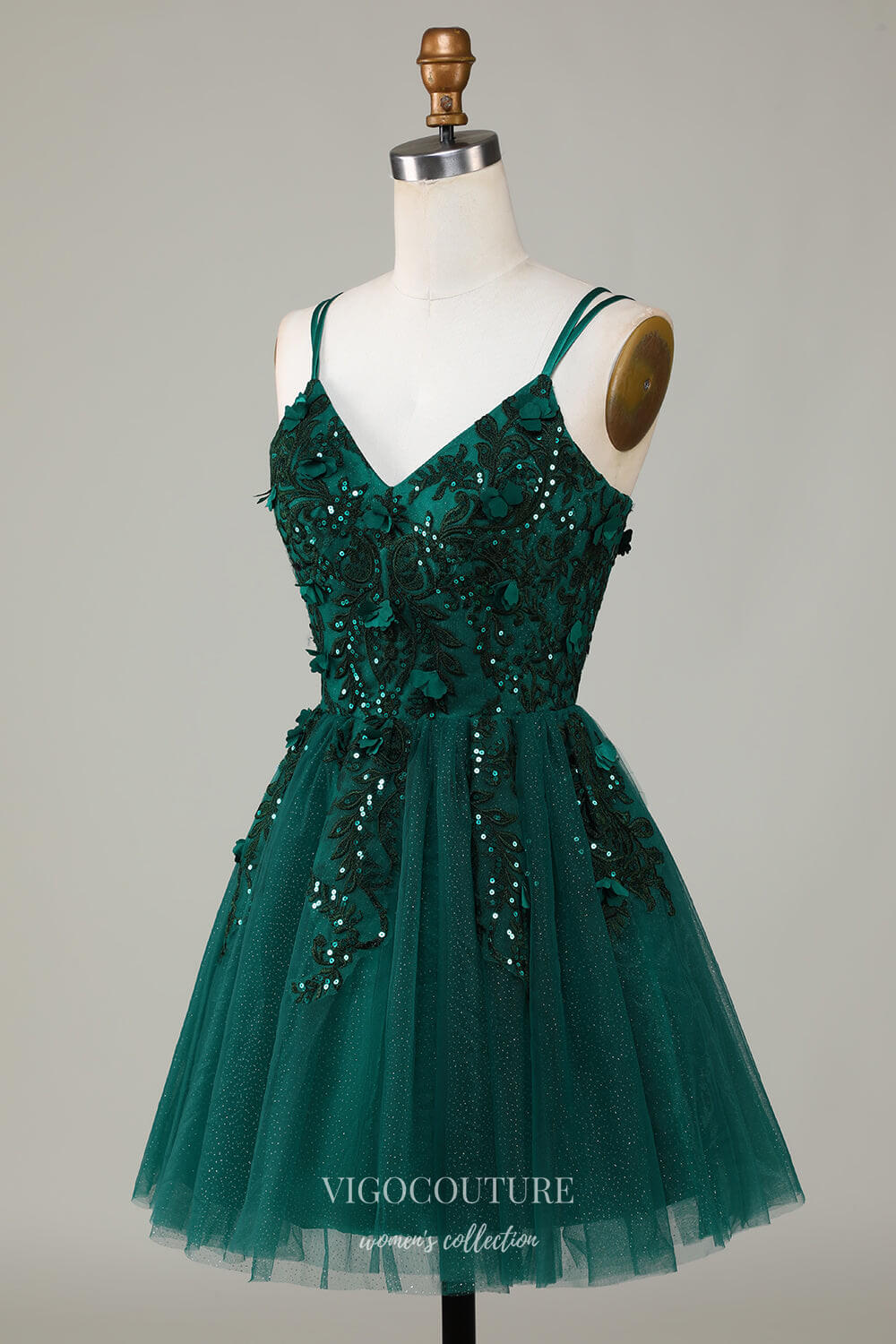 Green Sparkly Lace Applique Homecoming Dress A Line Spaghetti Strap Ba vigocouture Green Sparkly Lace Applique Homecoming Dress A Line Spaghetti Strap Ba vigocouture