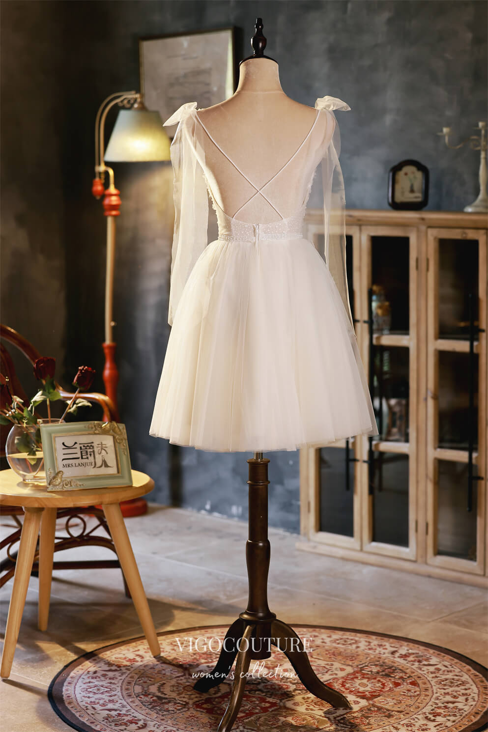 Ivory Spaghetti Strap Homecoming Dresses Beaded Graduation Dresses hc156