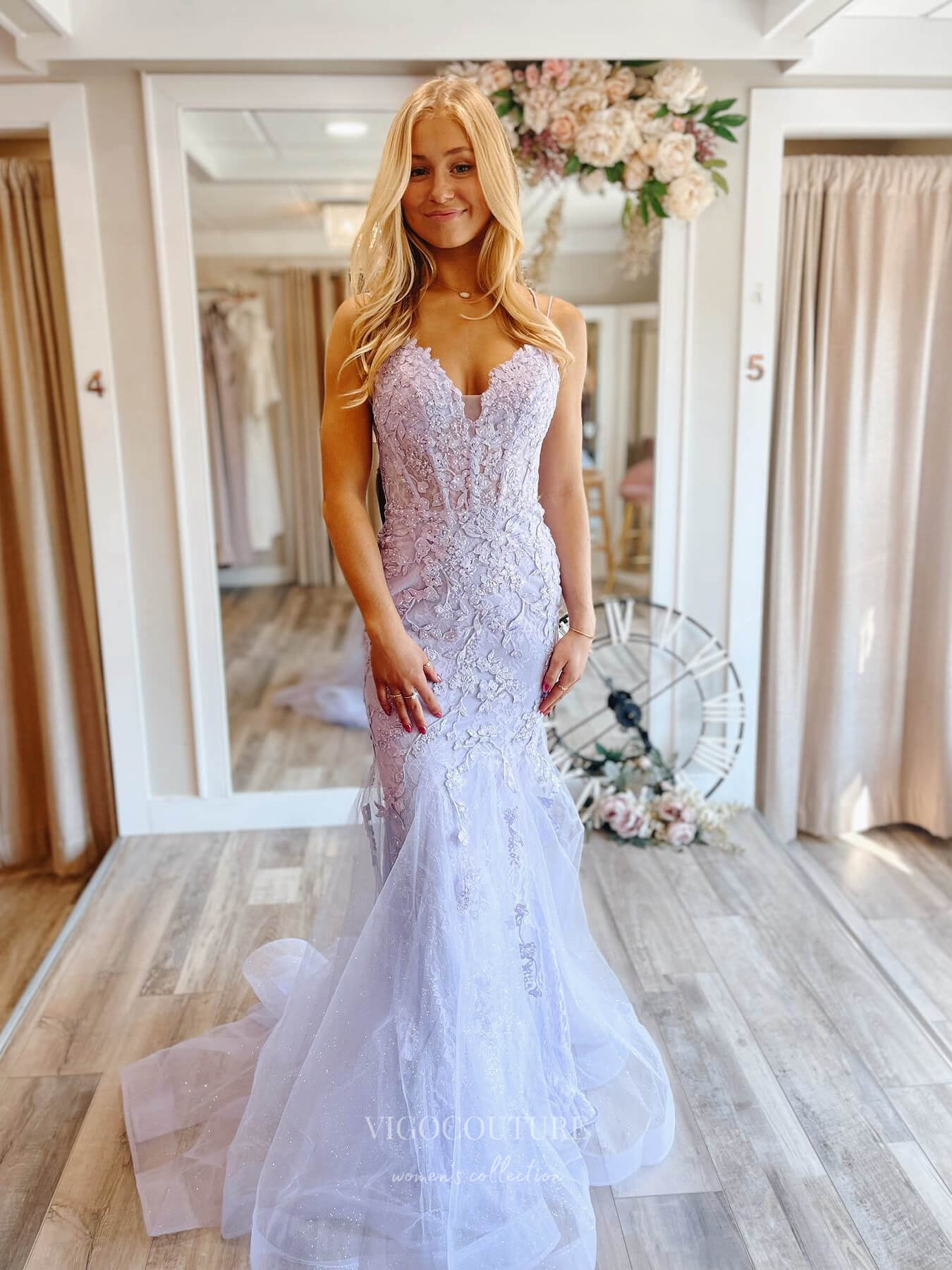 Prom Dress 2025 Lavender Lace Applique Mermaid Prom Dresses Spaghetti Strap V-Neck 24064-unique elegant Prom Dresses-Lavender-Custom Size-vigocouture