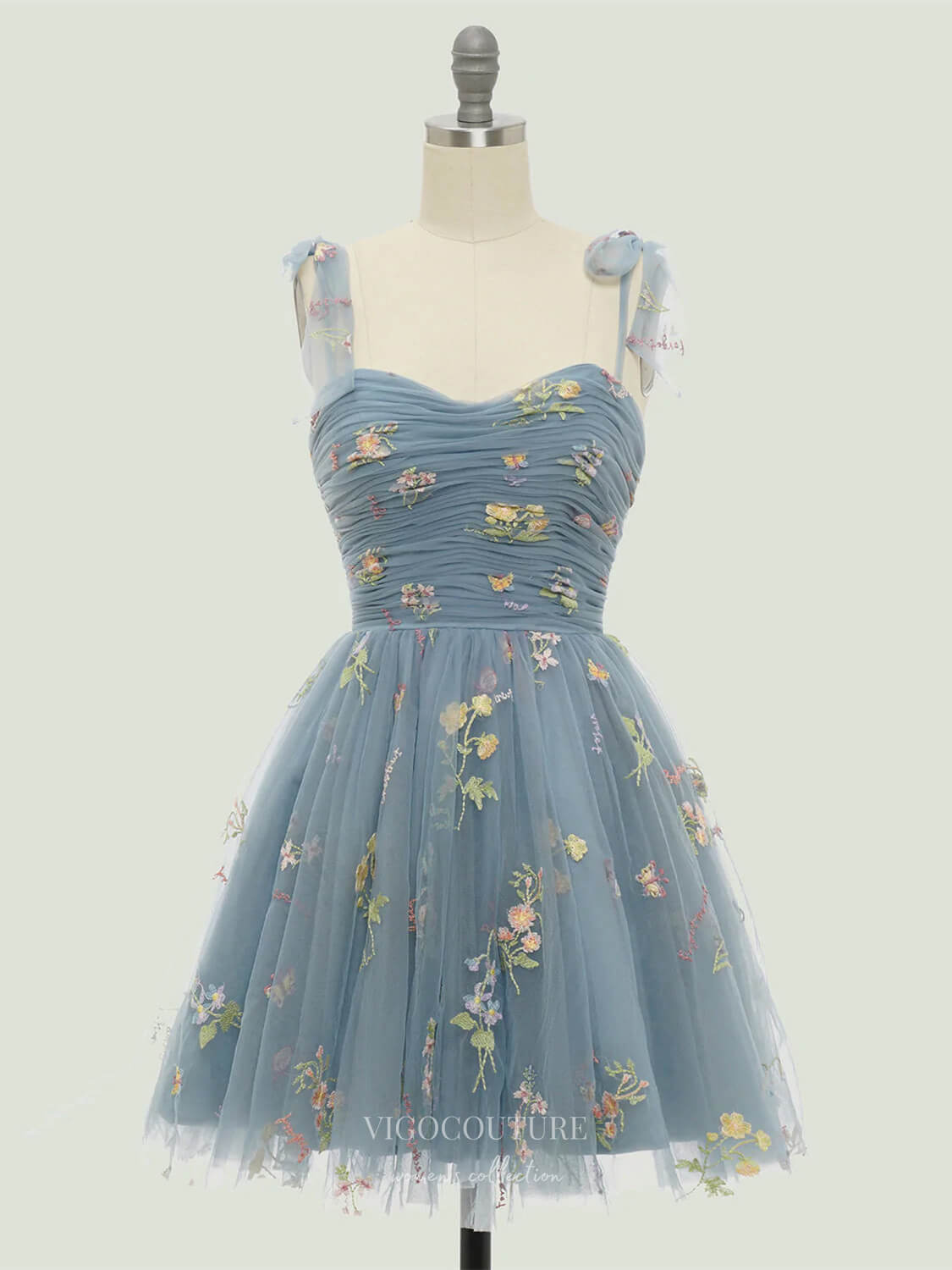 Light Green Lace Applique Homecoming Dress Spaghetti Strap Floral Short Prom Dress 24462 Champagne / US16 Light Green Lace Applique Homecoming Dress Spaghetti Strap Floral Short Prom Dress 24462 Champagne / US16