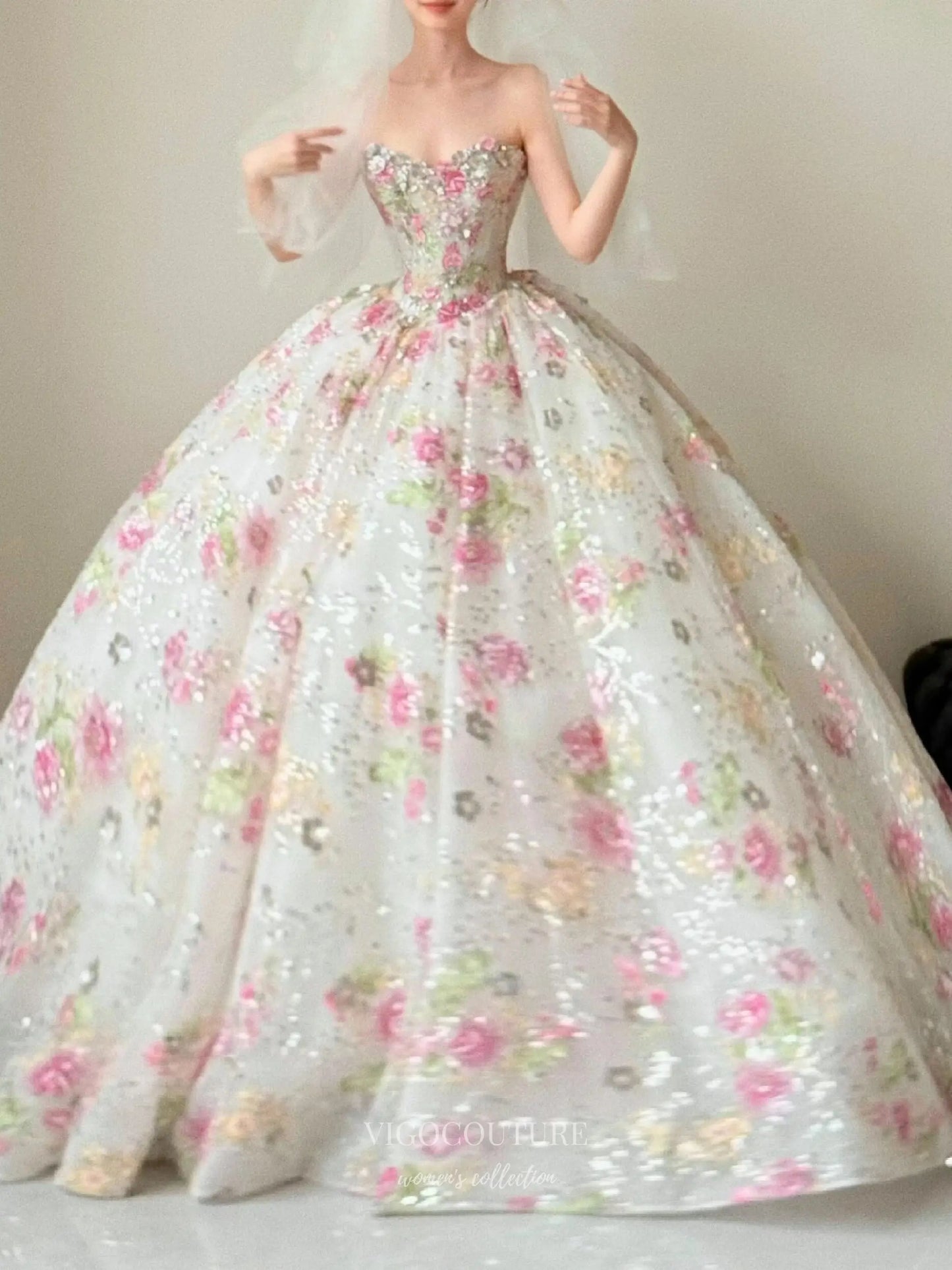 Prom Dresses 2025 to impress Floral Ball Gown Wedding Dress with 3D Appliqué, Sparkle Tulle Skirt and Strapless Sweetheart Bodice – F001-vigocouture-vigocouture