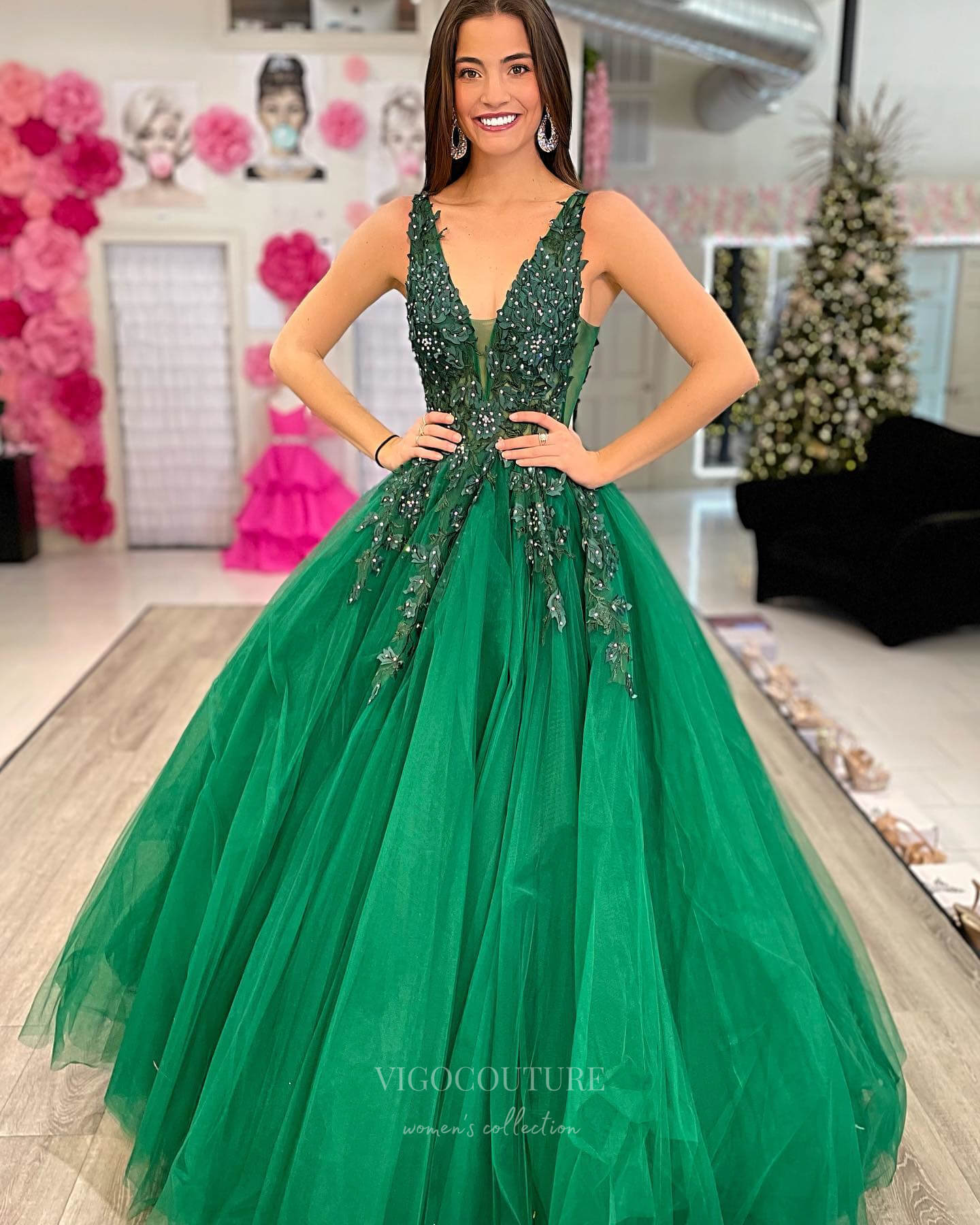 Prom Dress 2025 Radiant Lace Applique Tulle Prom Dresses Sheer Bodice V-Neck 24327-unique elegant Prom Dresses-Green-Custom Size-vigocouture