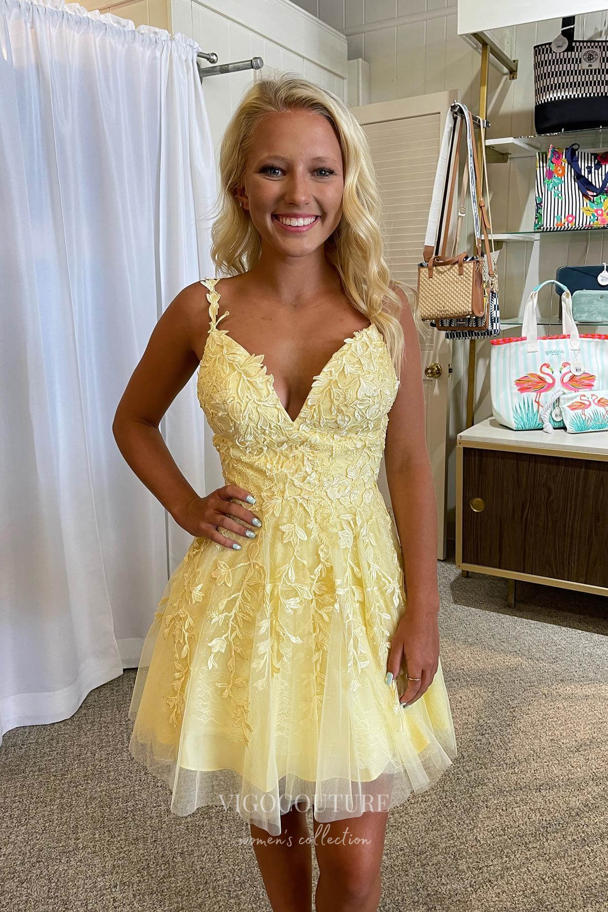 Short Prom Dresses 2025 Radiant Sunshine: Yellow Lace Applique Homecoming Dress with Spaghetti Strap and V-Neck hc241-Prom Dresses-vigocouture-Yellow-US0-vigocouture