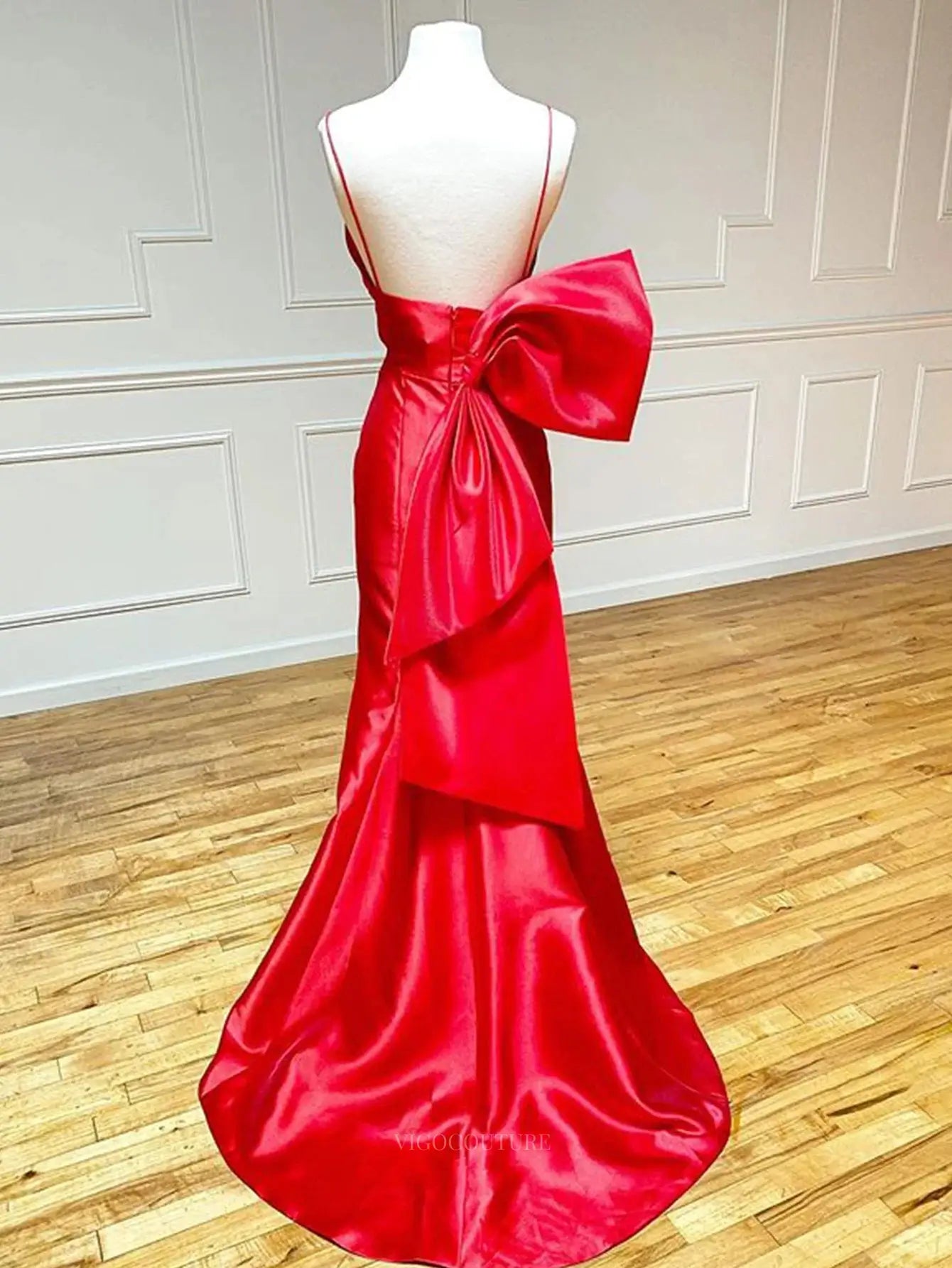 Prom Dresses 2025 to impress Red Satin Bow Tie Prom Dresses 2025 Spaghetti Strap Sweetheart Neck Formal Dress – 25165-vigocouture-vigocouture