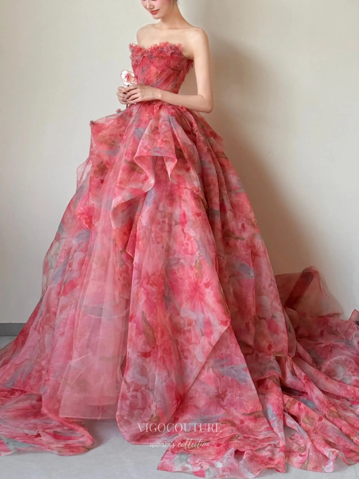 Prom Dresses 2025 to impress Romantic Red Floral Ball Gown with Strapless Bodice and Layered Organza Skirt – F002-vigocouture-vigocouture