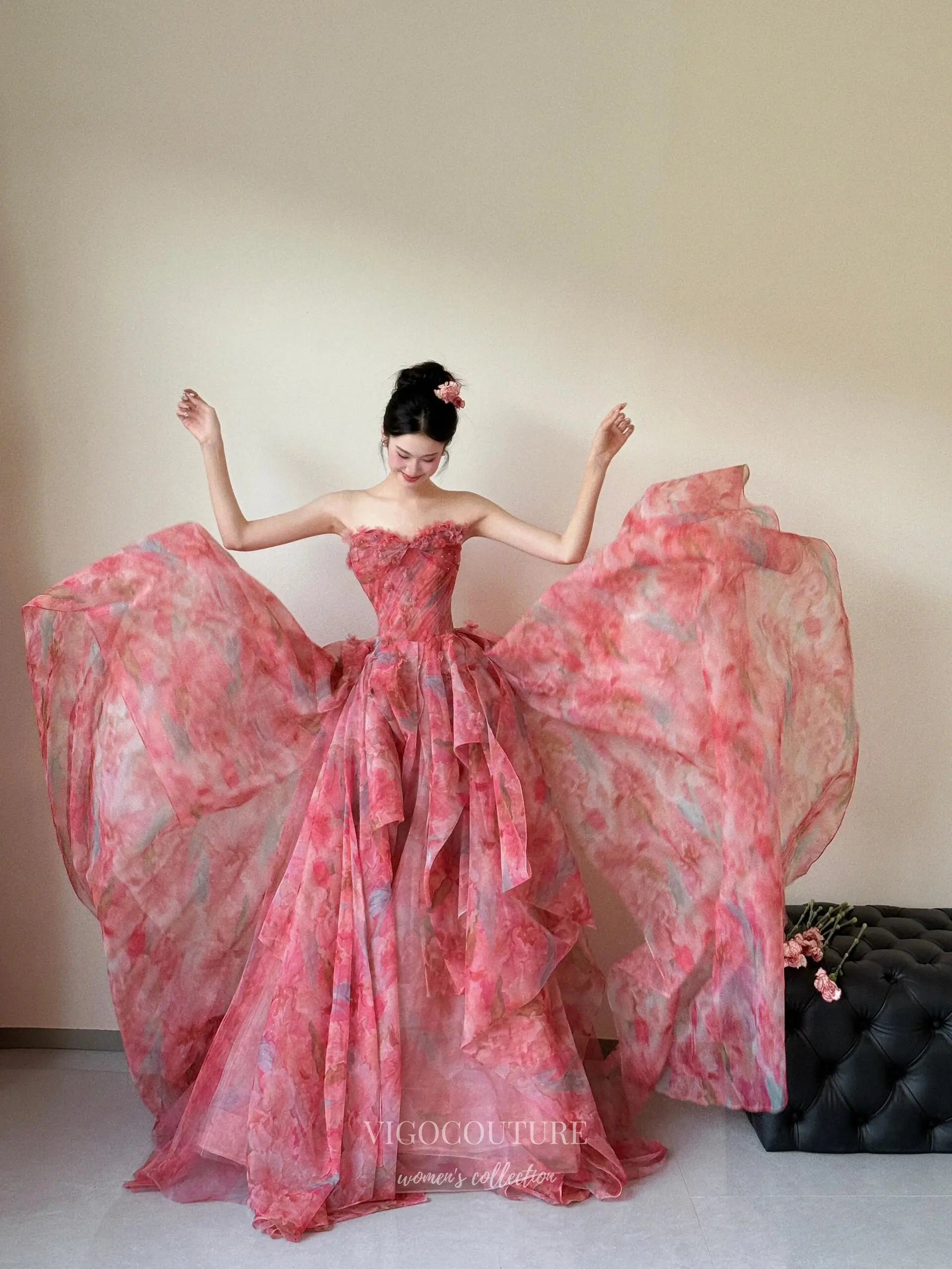 Prom Dresses 2025 to impress Romantic Red Floral Ball Gown with Strapless Bodice and Layered Organza Skirt – F002-vigocouture-vigocouture