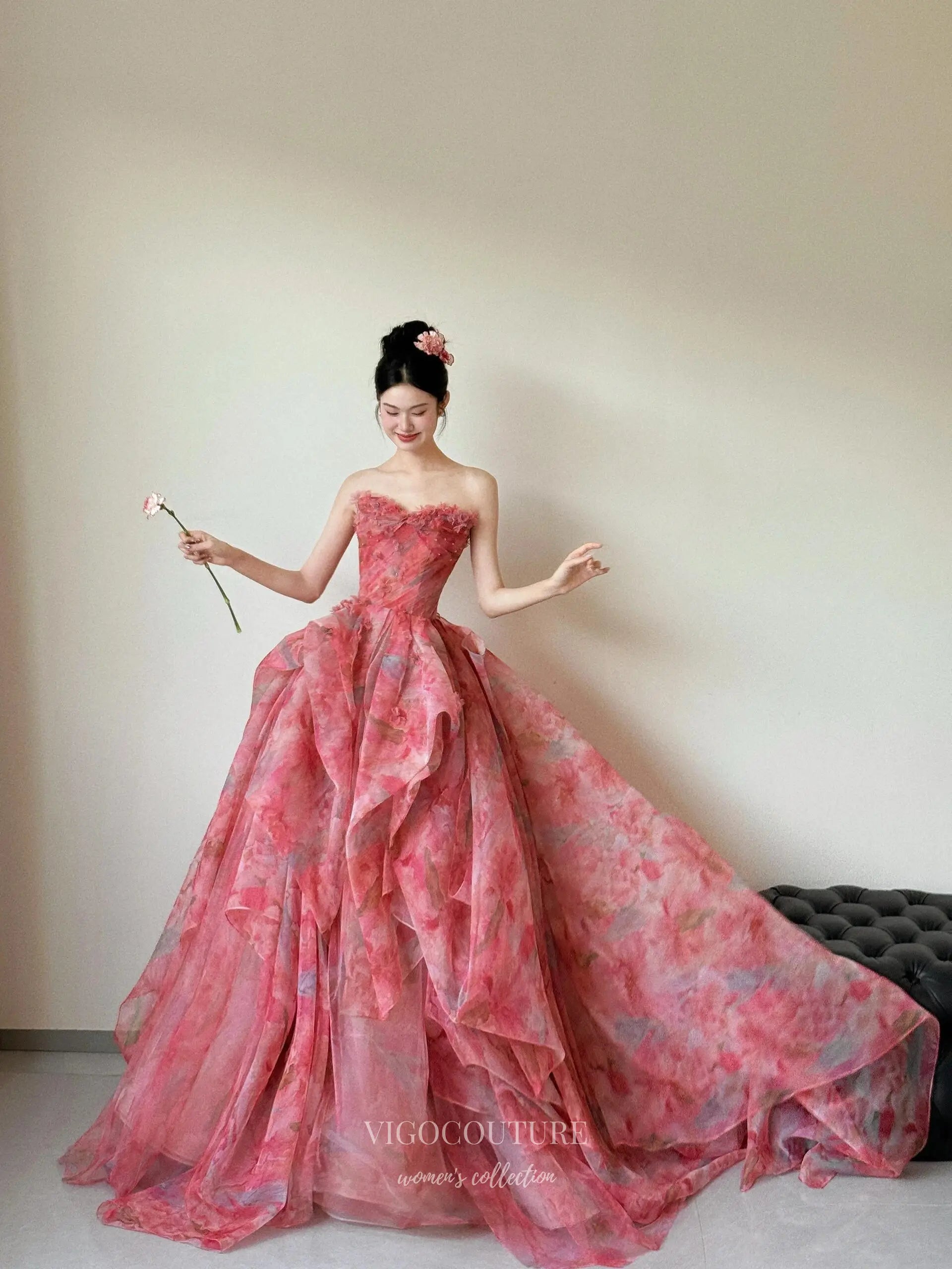 Prom Dresses 2025 to impress Romantic Red Floral Ball Gown with Strapless Bodice and Layered Organza Skirt – F002-vigocouture-vigocouture