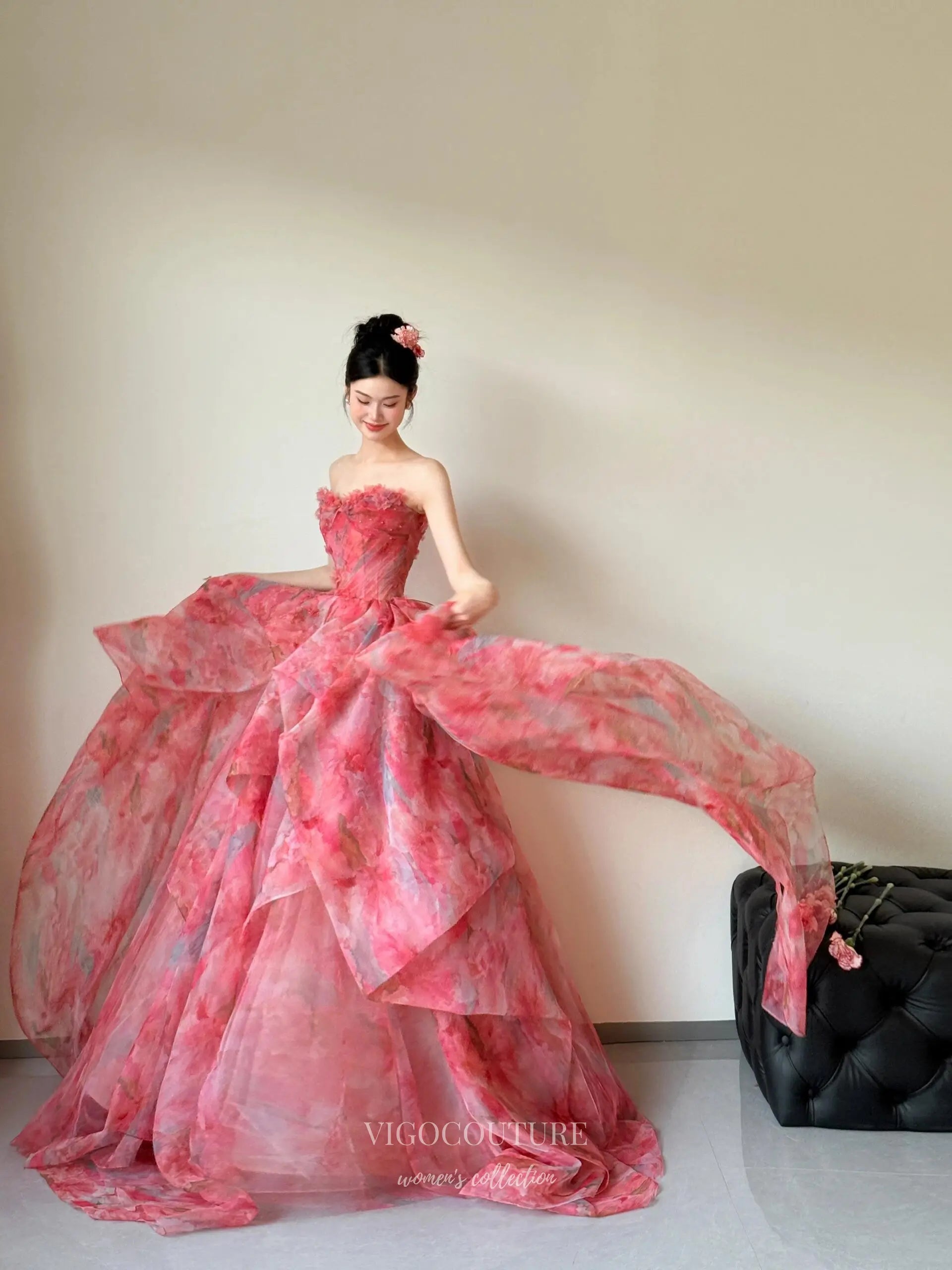 Prom Dresses 2025 to impress Romantic Red Floral Ball Gown with Strapless Bodice and Layered Organza Skirt – F002-vigocouture-vigocouture