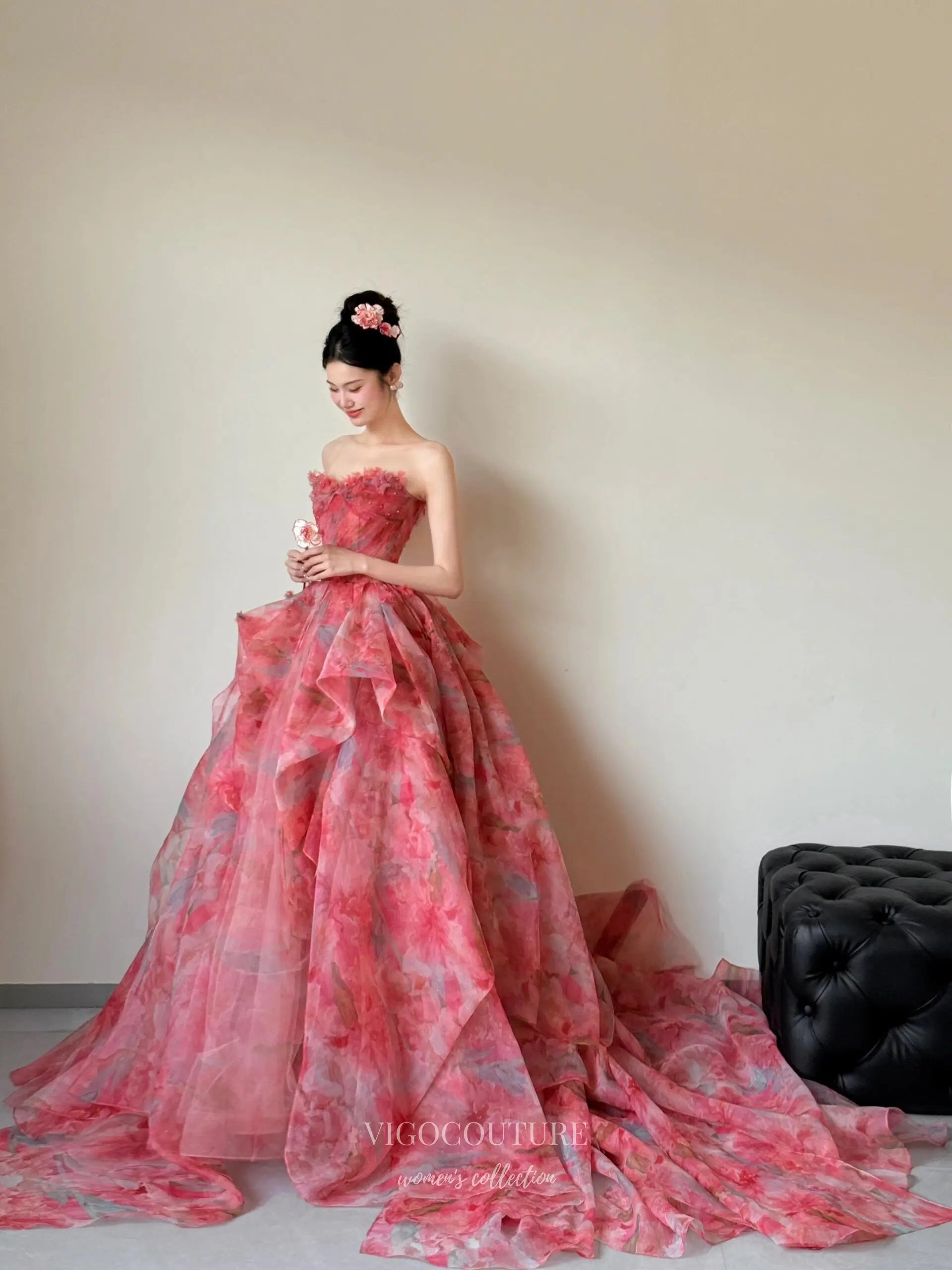 Prom Dresses 2025 to impress Romantic Red Floral Ball Gown with Strapless Bodice and Layered Organza Skirt – F002-vigocouture-vigocouture