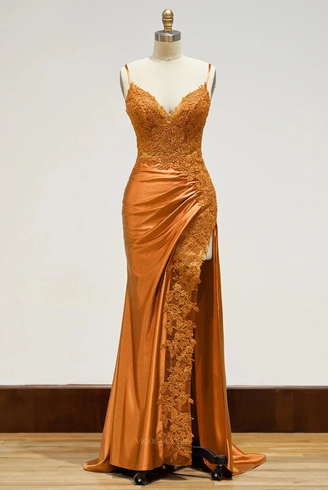 Prom Dresses 2025 to impress Satin Mermaid Prom Dresses 2025 with Spaghetti Straps, V-Neck, Lace Applique & Slit – 25100-vigocouture-Orange-Custom Size-vigocouture