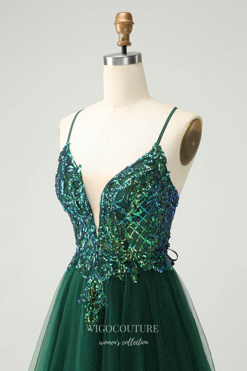 Short Prom Dresses 2025 Sparkly Green Spaghetti Strap Homecoming Dresses Lace Applique Back to School Dress hc372-Prom Dresses-vigocouture-vigocouture