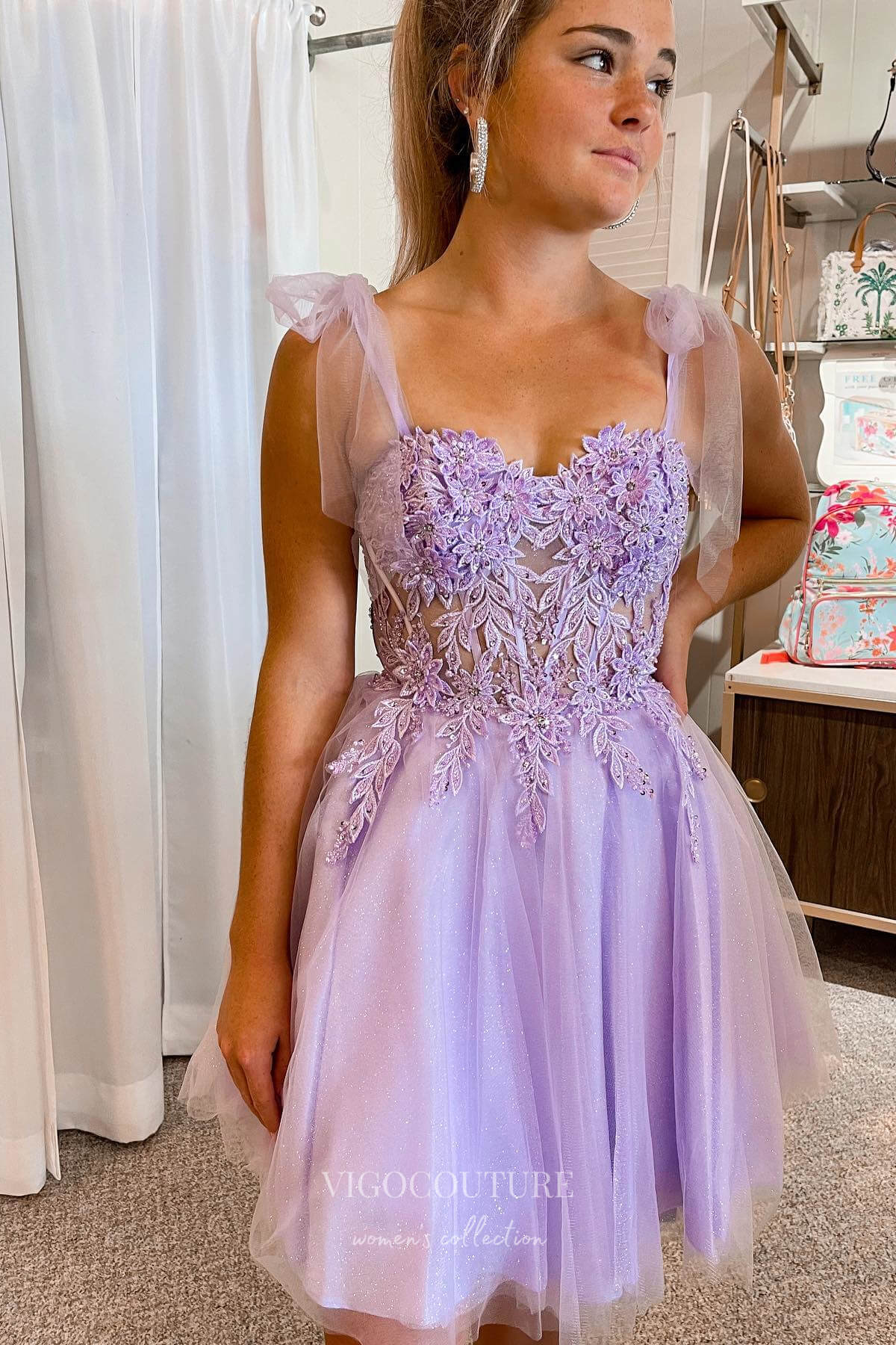 Short Prom Dresses 2025 Twinkle in Lavender: Sparkly Tulle Lace Applique Homecoming Dress with Spaghetti Strap hc244-Prom Dresses-vigocouture-vigocouture