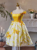 Short Prom Dresses 2025 Yellow Jacquard Satin Bow-Tie Homecoming Dress Off the Shoulder Graduation Dress hc334-Prom Dresses-vigocouture-vigocouture