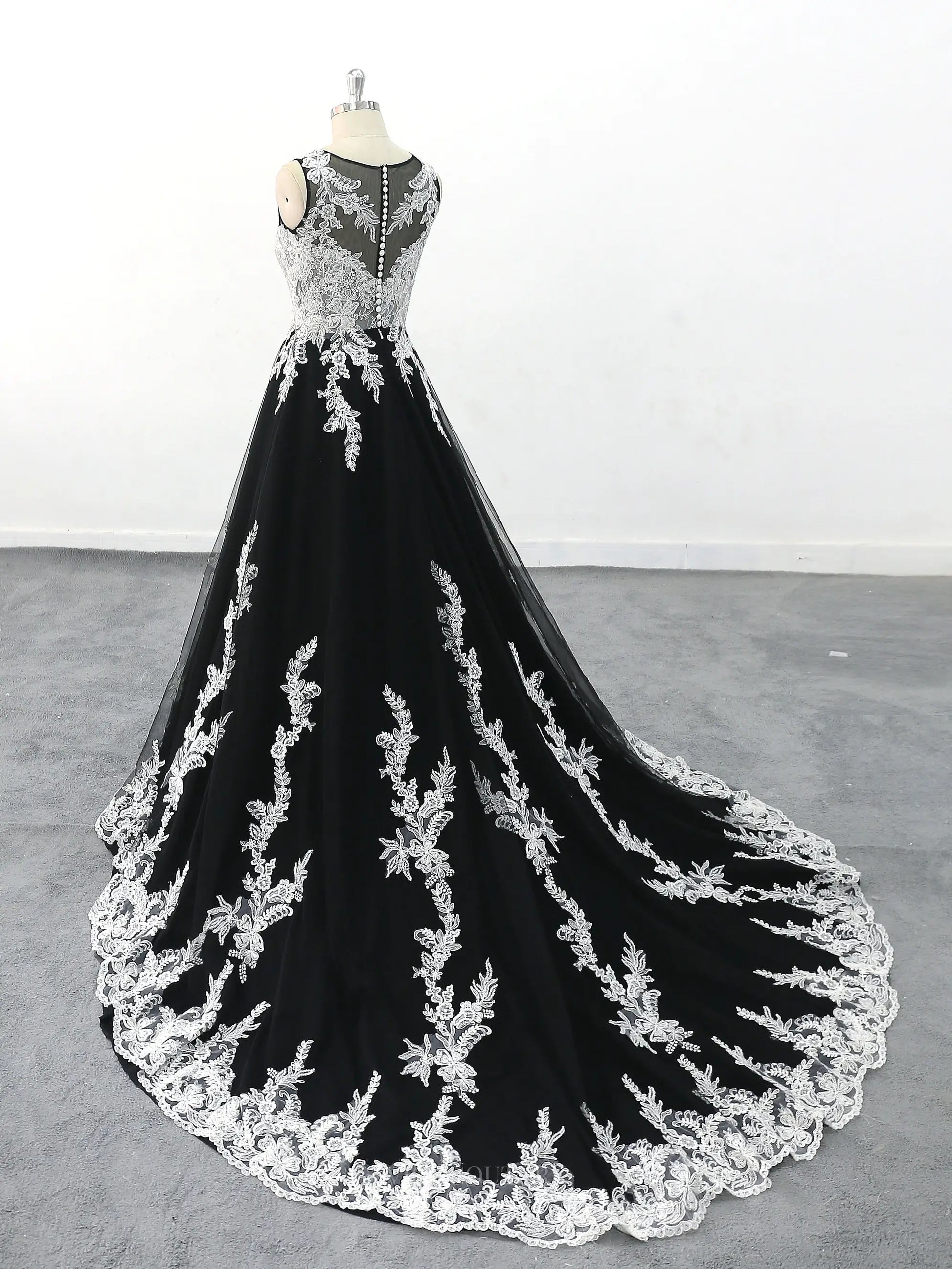ivory and black lace wedding dress Jillian Black and Ivory Wedding dress, Black and White Wedding dress, Black Ivory Bridal Gown, V neckline Wedding dress, Lace Wedding dress