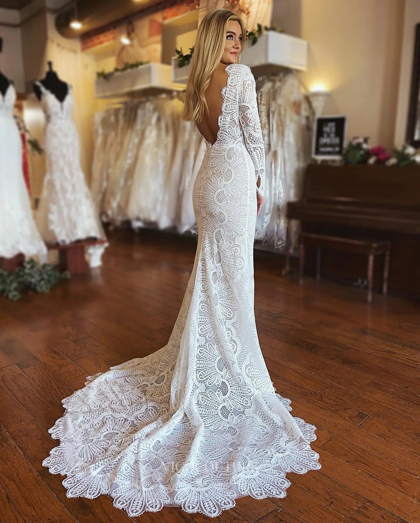 Boho Ivory Lace Mermaid Wedding Dress with Deep V-Neck, Long Sleeves, Front Slit & Scalloped Train – W2637