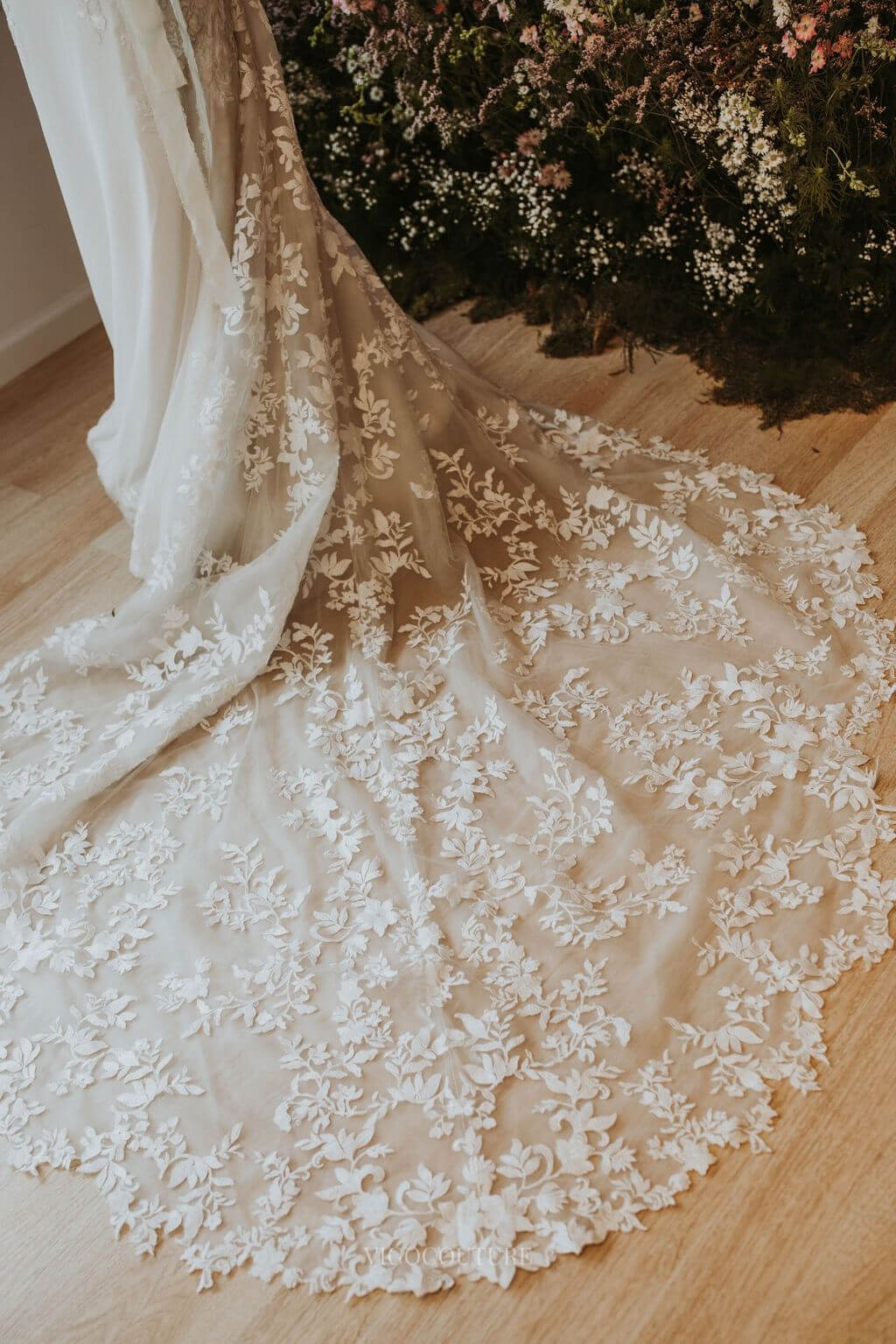 Boho Lace Applique Sheath Wedding Dress V-Neck Backless Bridal Gown W0133 Custom Colors / US10 Boho Lace Applique Sheath Wedding Dress V-Neck Backless Bridal Gown W0133 Custom Colors / US10