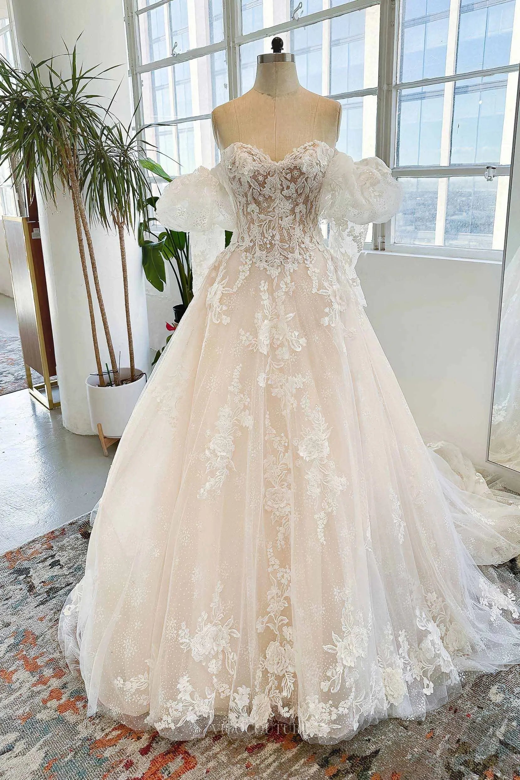Champagne Lace Wedding Dress with Sweetheart Neckline & Removable Puffed Sleeve - MQ047 Champagne / US0 Champagne Lace Wedding Dress with Sweetheart Neckline & Removable Puffed Sleeve - MQ047 Champagne / US0