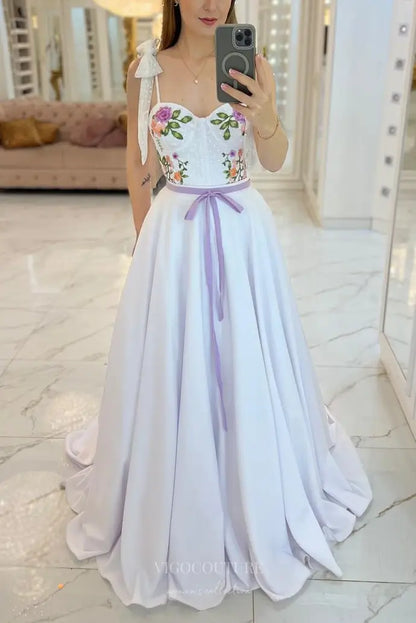 Wedding Dresses 2025 to impress Ethereal Floral Embroidered Wedding Dress with Sweetheart Corset Bodice, Bow-Tie Shoulder Straps & Flowing A-Line Skirt – W2635-vigocouture-vigocouture