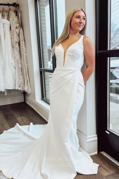 Ivory Crepe Mermaid Wedding Dress with Plunging Neckline, Side Pleats & Chapel Train – W2312