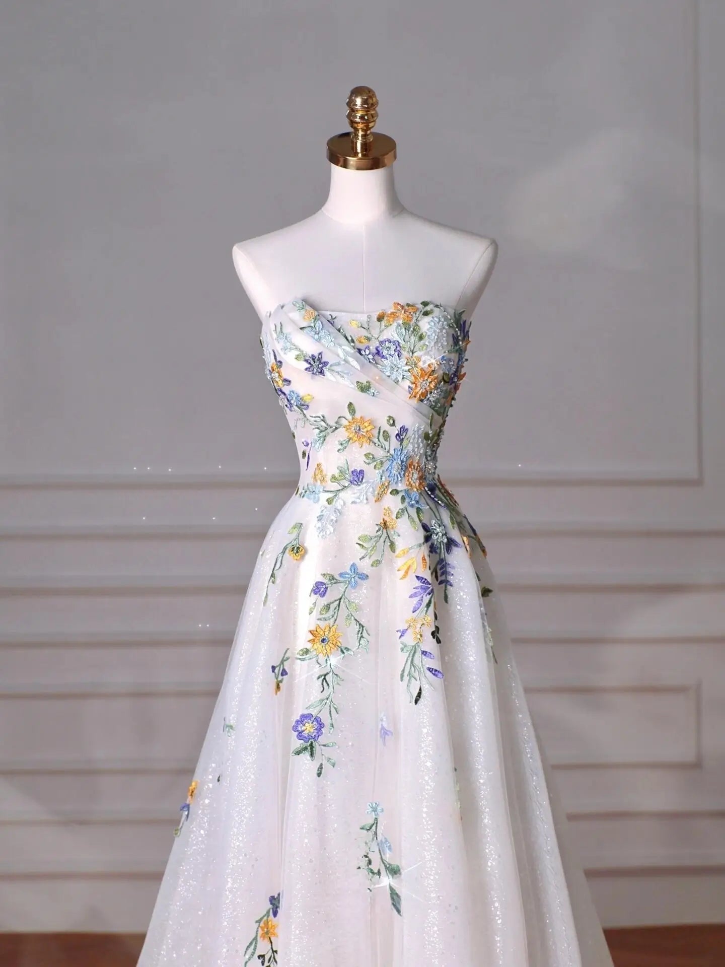 Wedding Dresses 2025 to impress Pastel Floral Embroidered Ball Gown Wedding Dress with Sparkle Tulle – Style RD014-vigocouture-vigocouture