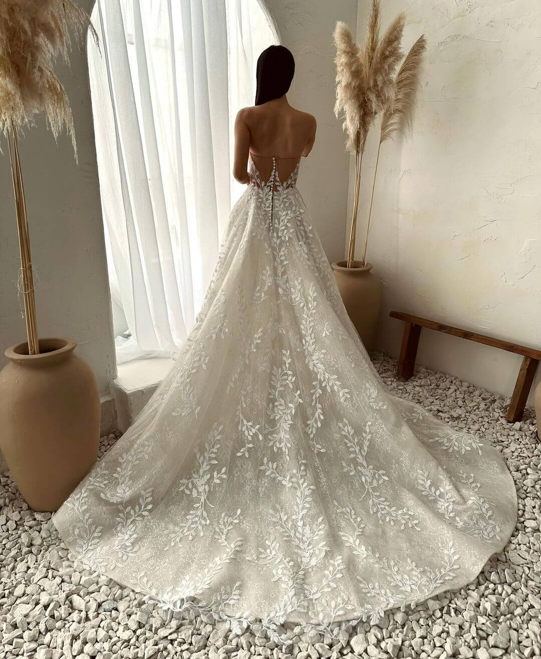 Ivory Lace Applique Sweetheart Wedding Dress Chapel Train Strapless Bridal Gown W0131-Wedding Dresses-vigocouture-Ivory-US2-vigocouture