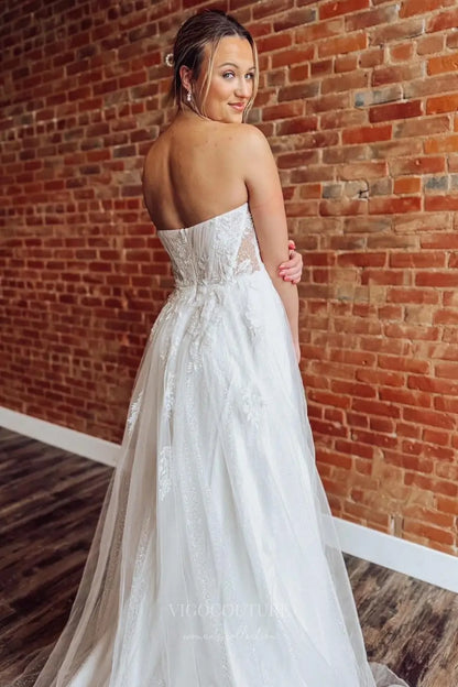 Wedding Dresses 2025 to impress Ivory Lace Wedding Dress with Removable Puff Sleeves, Sweetheart Neckline, High Slit & Sweep Train – W2254-vigocouture-vigocouture