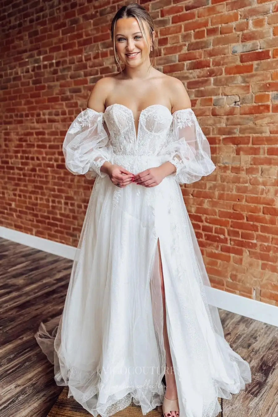 Ivory Lace Wedding Dress with Removable Puff Sleeves, Sweetheart Neckline, High Slit & Sweep Train – W2254