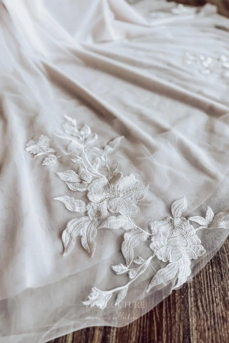 Wedding Dresses 2025 to impress Ivory Plus Size Off-Shoulder Lace Wedding Dress with Sweetheart Neckline & Chapel Train – W2259-vigocouture-vigocouture